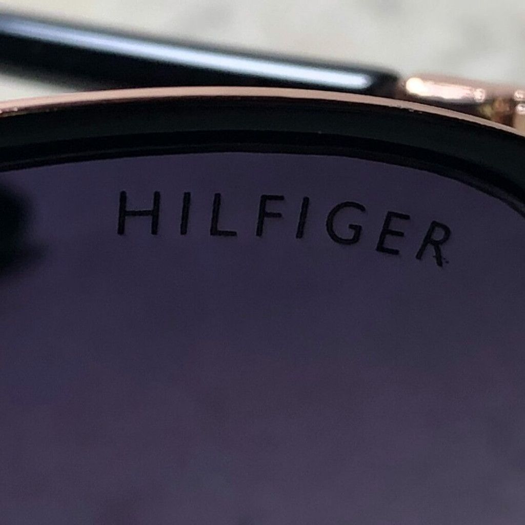 Tommy Hilfiger Tommy Hilfiger Oversized Black & Gold Sunglasses Size ONE SIZE - 4 Thumbnail