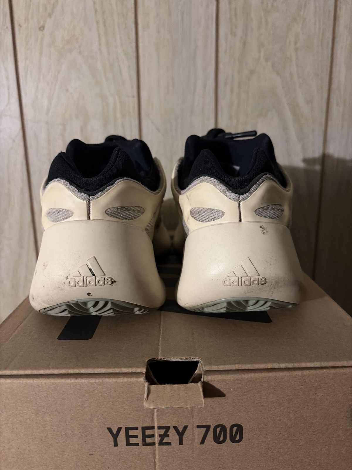 Adidas × Kanye West Adidas Yeezy 700 Azael Size US 8.5 / EU 41-42 - 6 Thumbnail