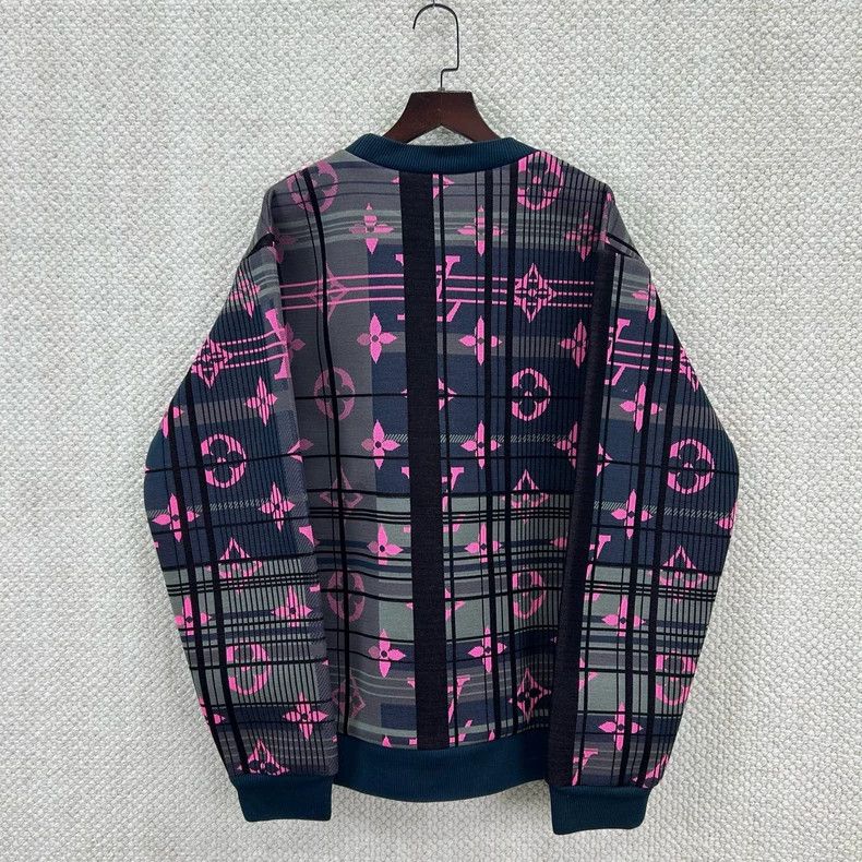 Louis Vuitton Louis Vuitton Pink printed sweatshirt Size US M / EU 48-50 / 2 - 2 Thumbnail