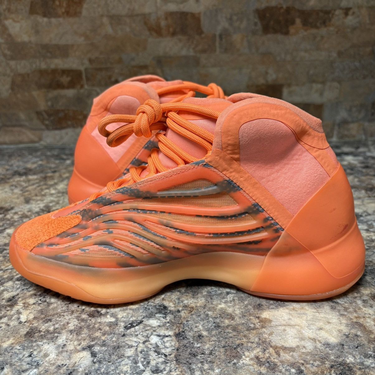 Yeezy Adidas Yeezy Quantum Hi-Res Orange Size 5 Size US 5 / EU 37 - 7 Thumbnail