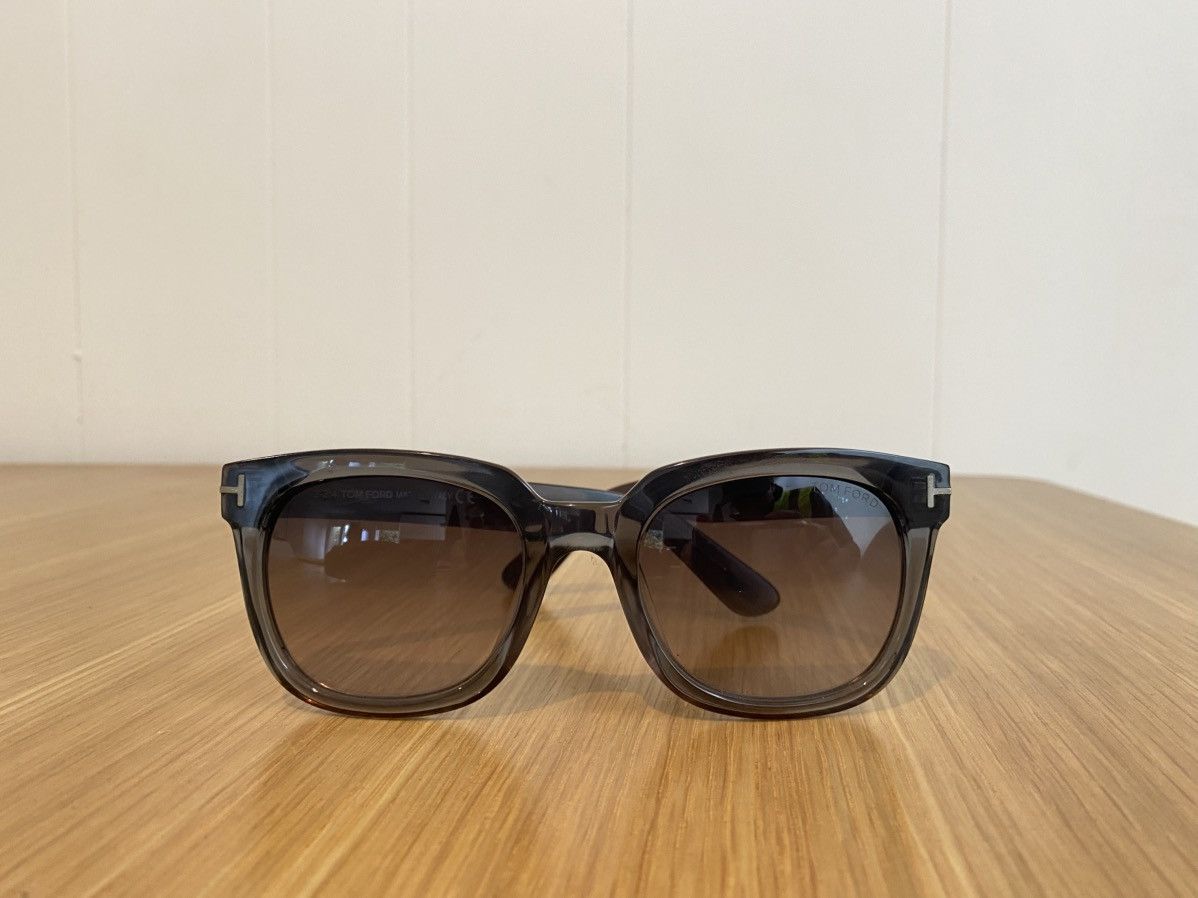 Tom Ford Tom Ford TF211 92B Sunglasses – Dark Havana / Smoke Lenses Size ONE SIZE - 1 Thumbnail