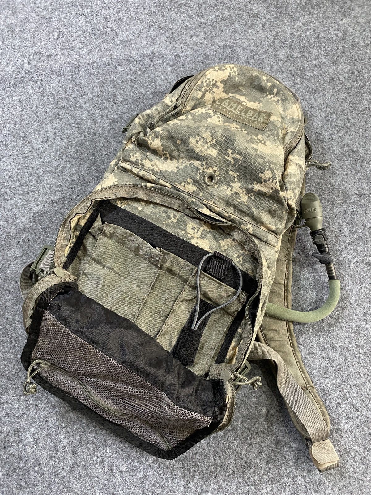 Other Camelbak Maximum Gear Cordura Military Pixel Camo Hydration Size ONE SIZE - 5 Thumbnail
