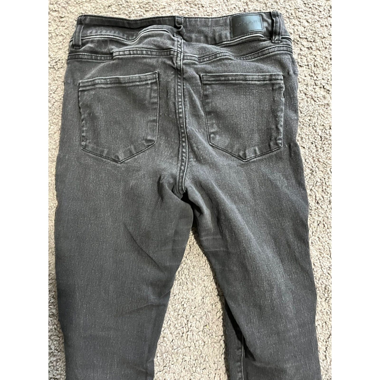 Vintage Tahari Jeans Skinny Mid Rise Black Denim 10 Womens Regular Size 10 Tahari Brand 5-Pocket Denim Size 32" / US 10 / IT 46 - 4 Thumbnail