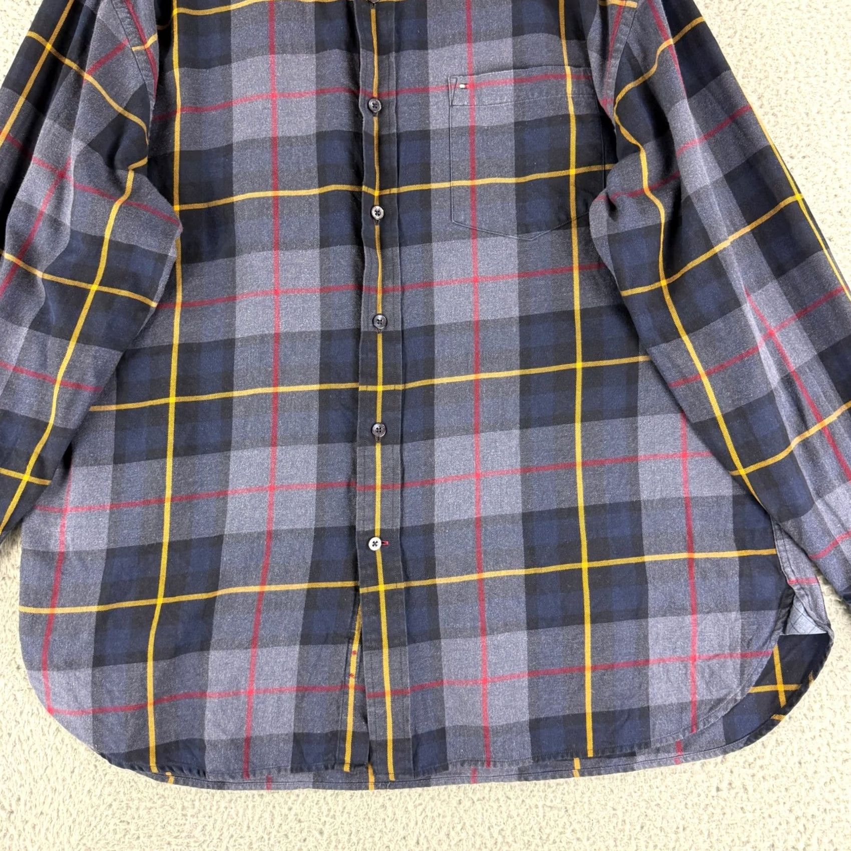 Tommy Hilfiger VINTAGE Tommy Hilfiger Button-Down Shirt Mens XL Blue Plaid Cotton Long Sleeve Size US XL / EU 56 / 4 - 4 Thumbnail
