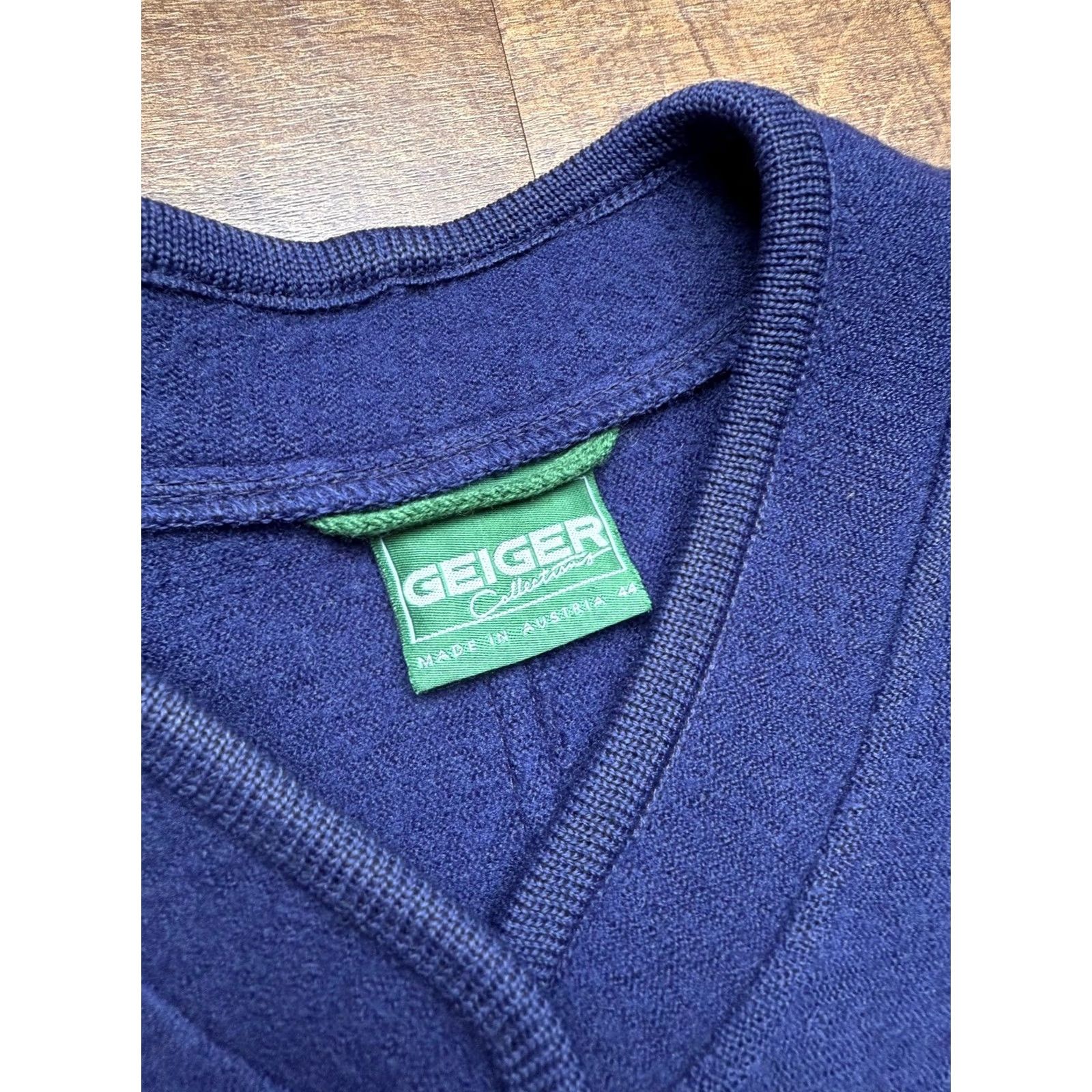 Vintage VTG Geiger Long Cardigan Jacket Violet Austria 100% Wool Womens Size 44 - Vintage-Inspired Tweed Sweater Size M / US 6-8 / IT 42-44 - 4 Thumbnail
