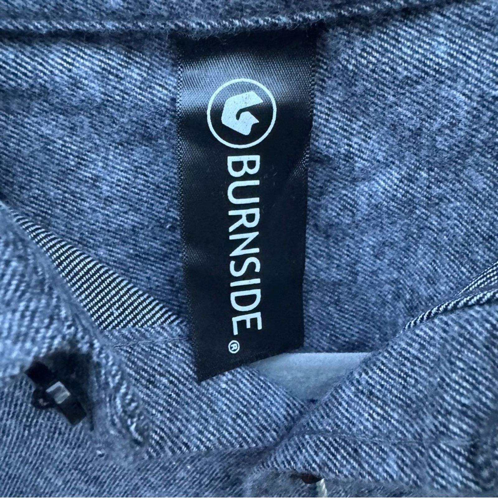 Burnside NWT New Burnside Mens Medium Button Up Shirt Size US M / EU 48-50 / 2 - 3 Thumbnail