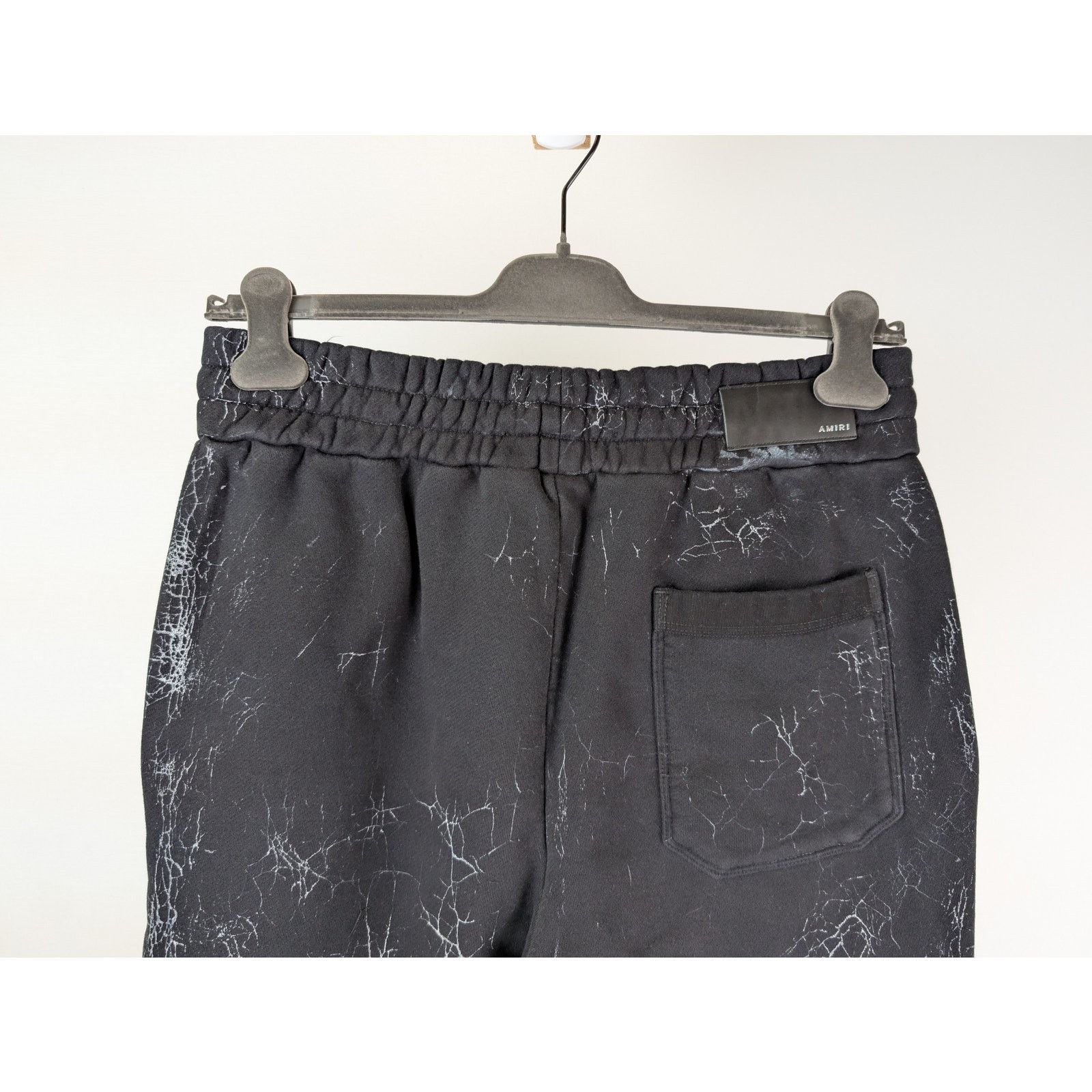 Amiri o1rshd1 Cracked Dye Logo Sweatpants / Joggers in Black Size US 30 / EU 46 - 12 Thumbnail