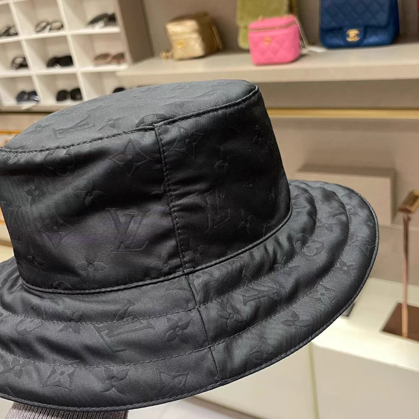 Louis Vuitton LV Double Sided Bucket Hat New L Size ONE SIZE - 4 Thumbnail
