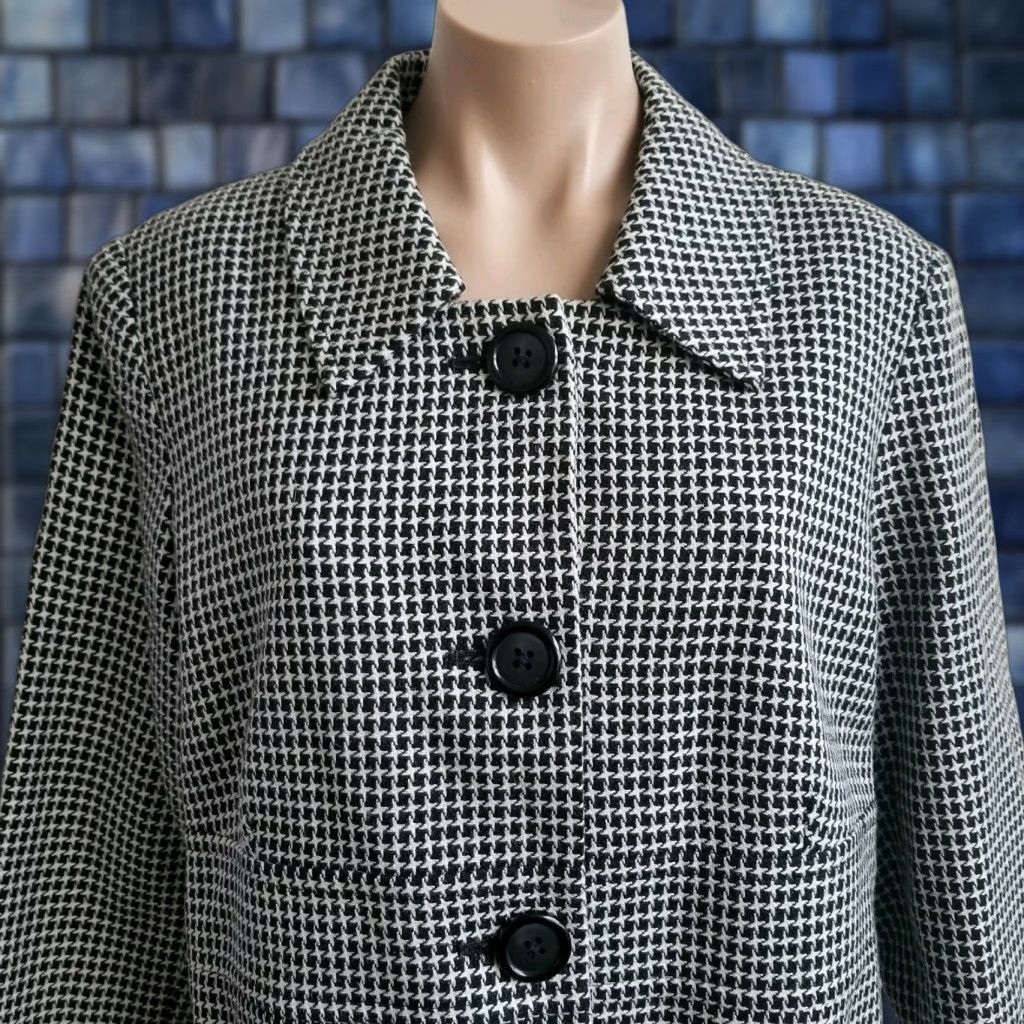 Vintage Briggs New York Women's Houndstooth Blazer Jacket 3/4 Sleeve Black and White 14 Work Shirt Size XL / US 12-14 / IT 48-50 - 1 Thumbnail