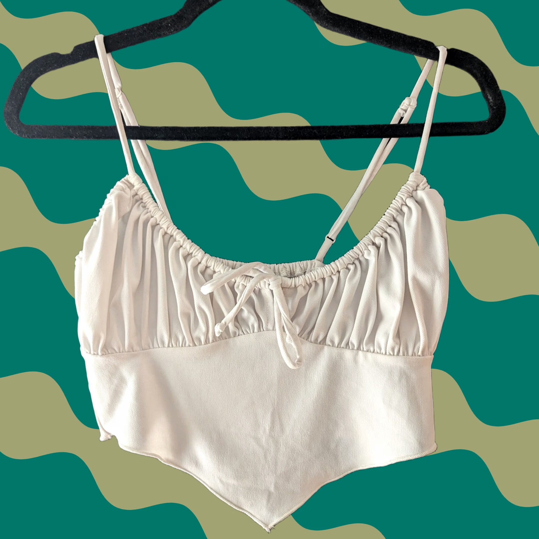 Urban Outfitters Urban Outfitters White Ruched Tie Front Bandana Crop Top Tank Camisole M Size M / US 6-8 / IT 42-44 - 1 Thumbnail