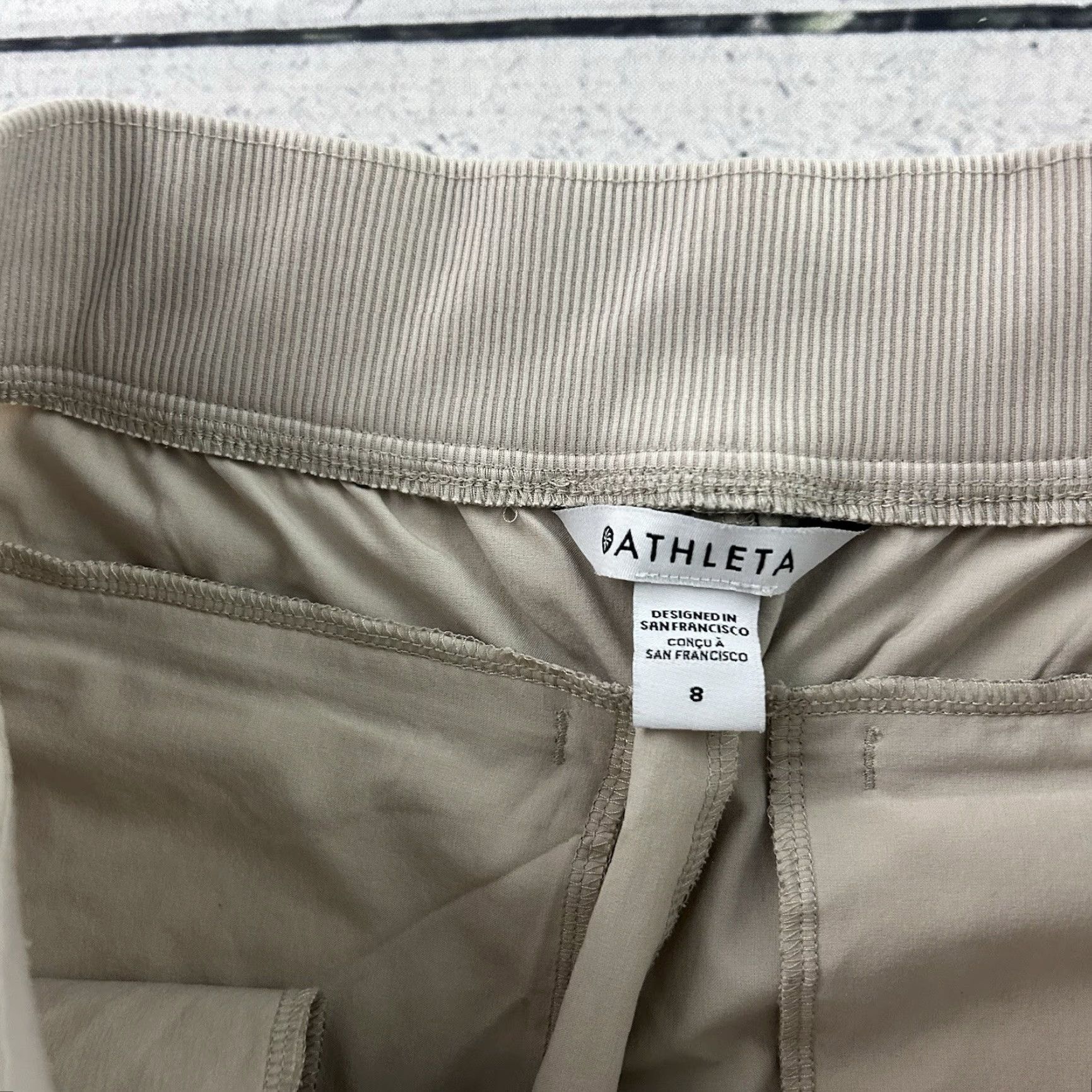 Athleta Athleta Brooklyn Ankle Pant Women's 8 Khaki Beige Activewear Pants Womens 8 Beige Size 30" / US 8 / IT 44 - 4 Thumbnail