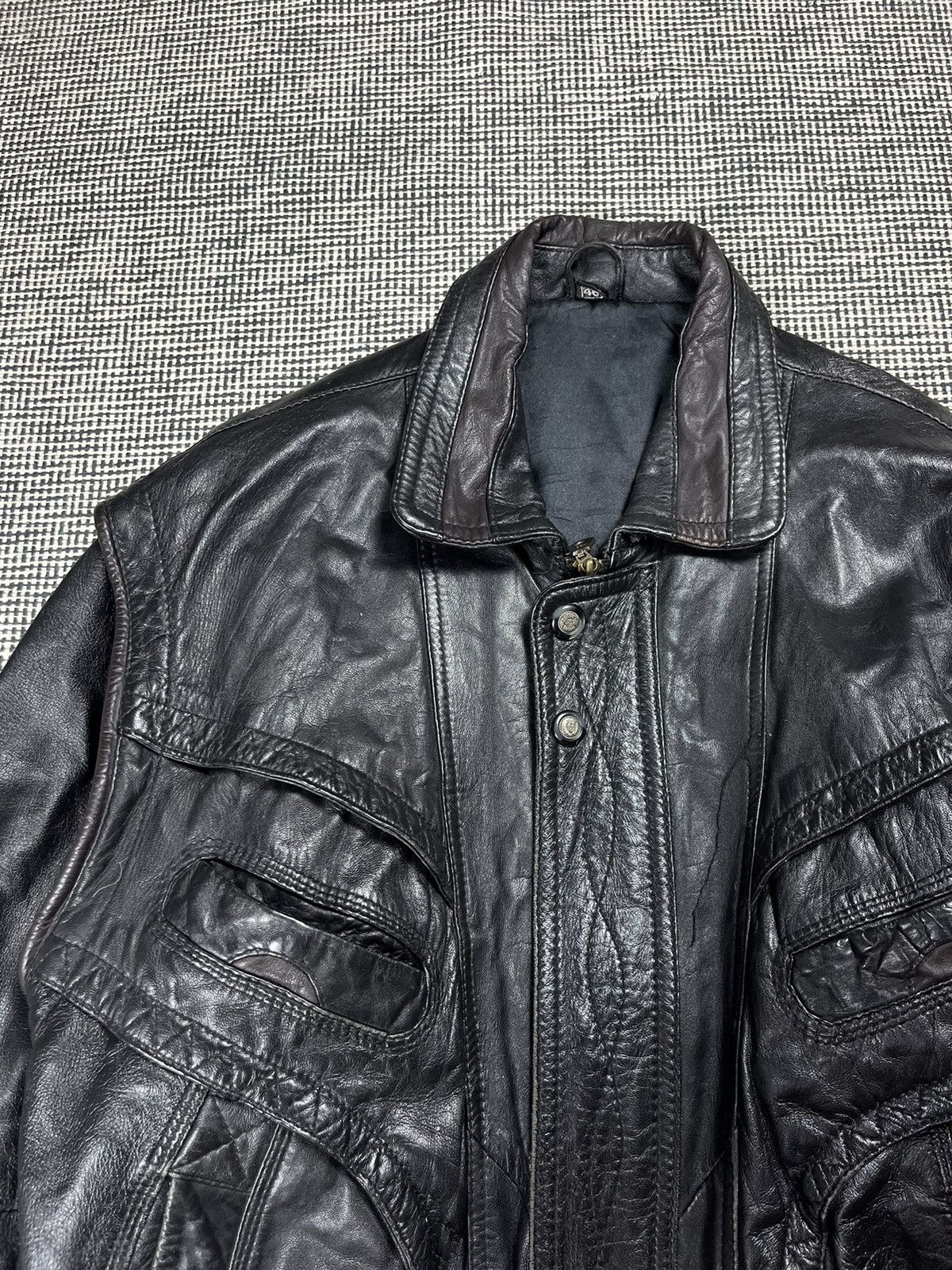 Genuine Leather ➕ vintage genuine leather boxy bomber jacket 2 in 1 vest Size US M / EU 48-50 / 2 - 6 Thumbnail