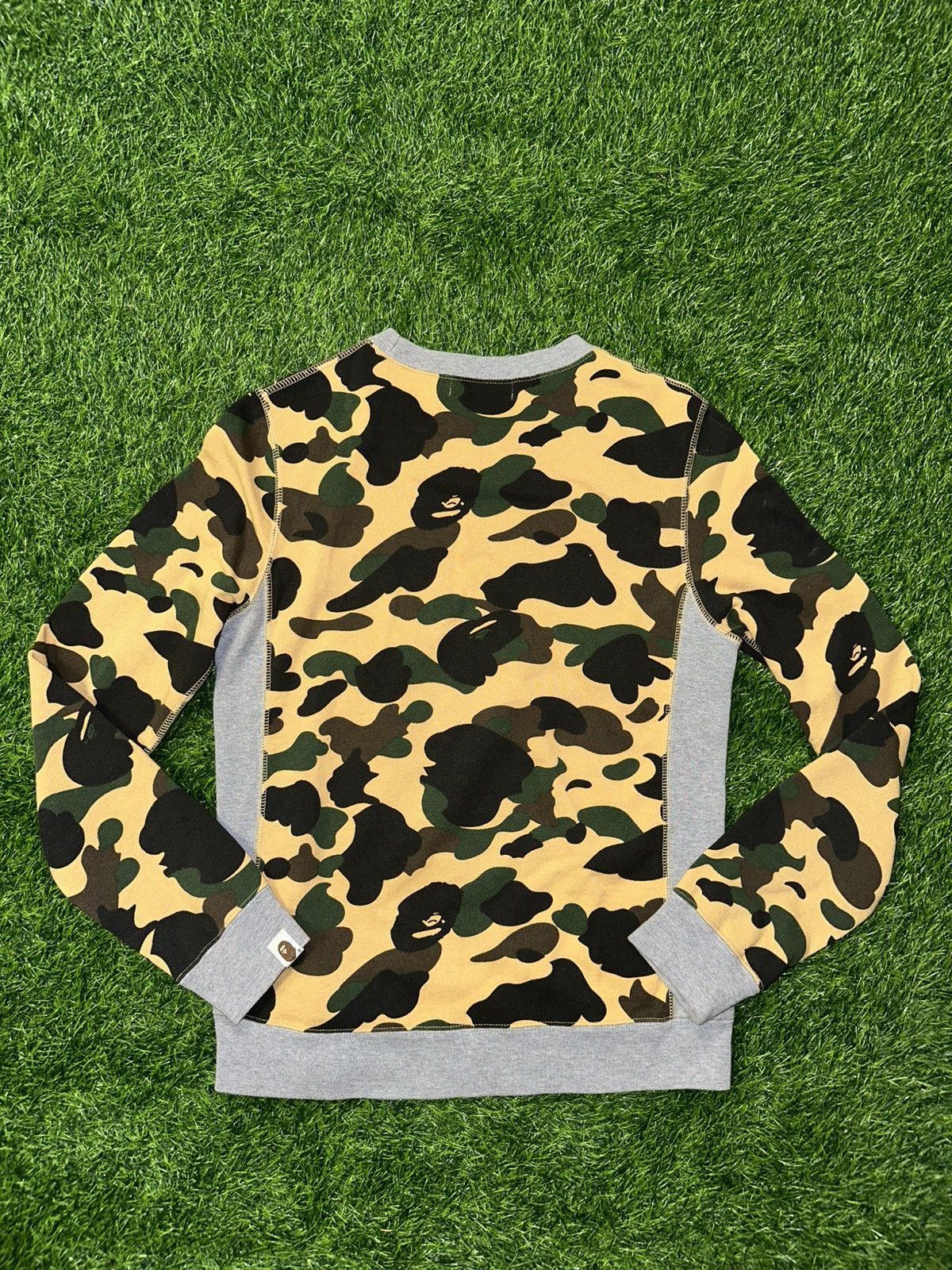 Bape Bape Camo Crewneck Women’s Size XS Size XS / US 0-2 / IT 36-38 - 2 Thumbnail