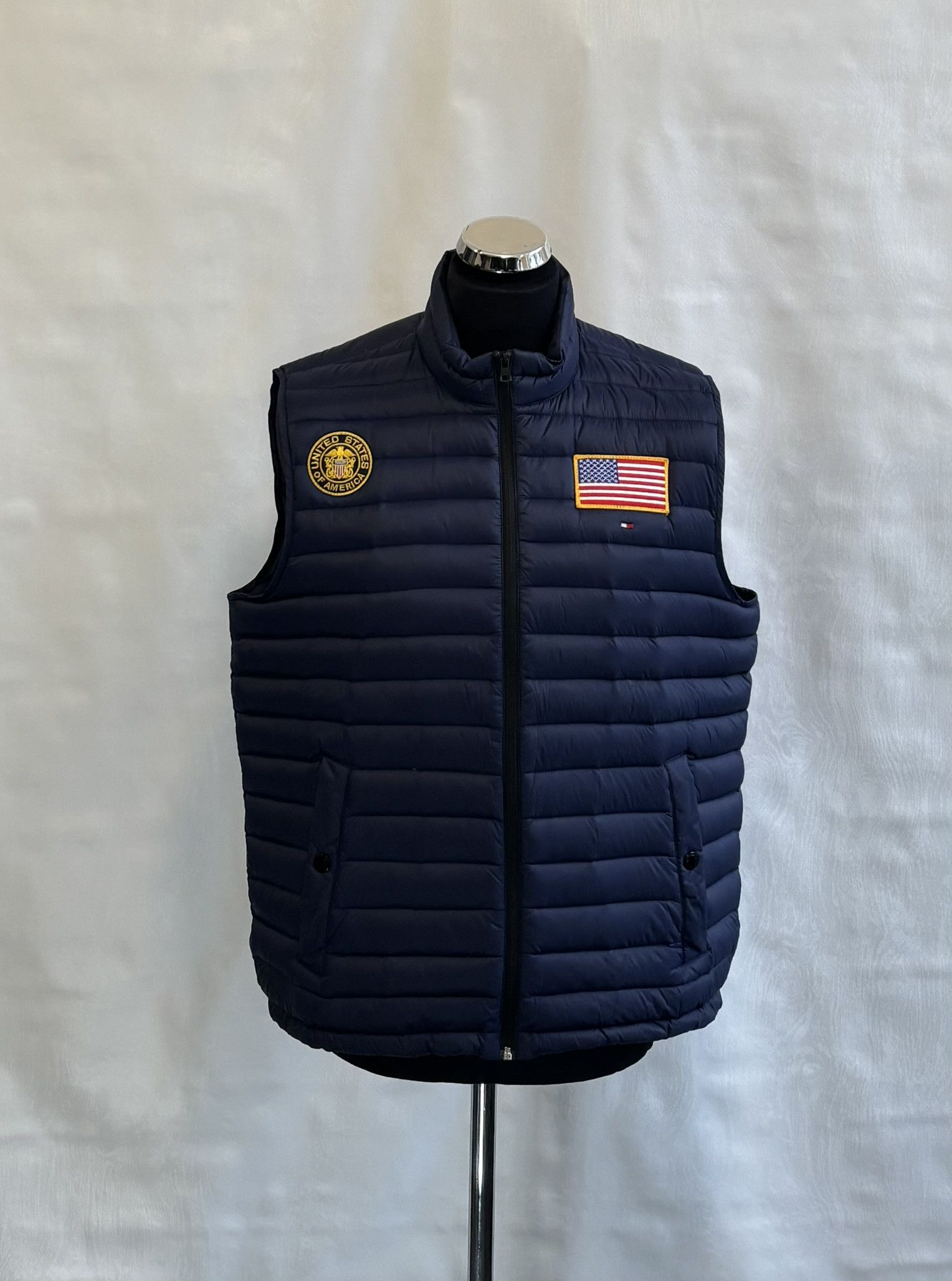 Tommy Hilfiger Tommy Hilfiger America vest size XL Size US XL / EU 56 / 4 - 1 Thumbnail