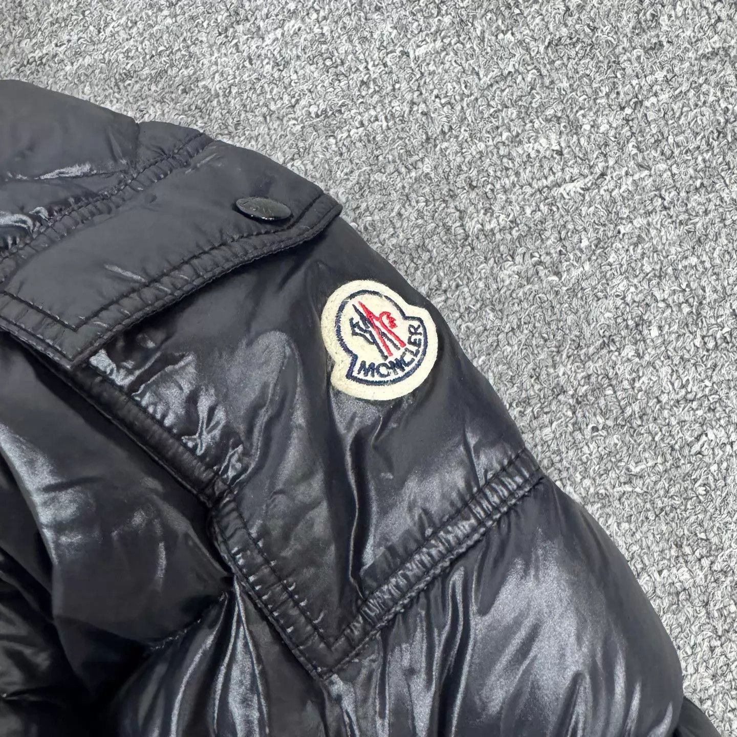 Moncler Moncler Maya Logo Sleeve Hood Down Jkt 5 99 New Size XXL / US 16-18 / IT 52-54 - 4 Thumbnail