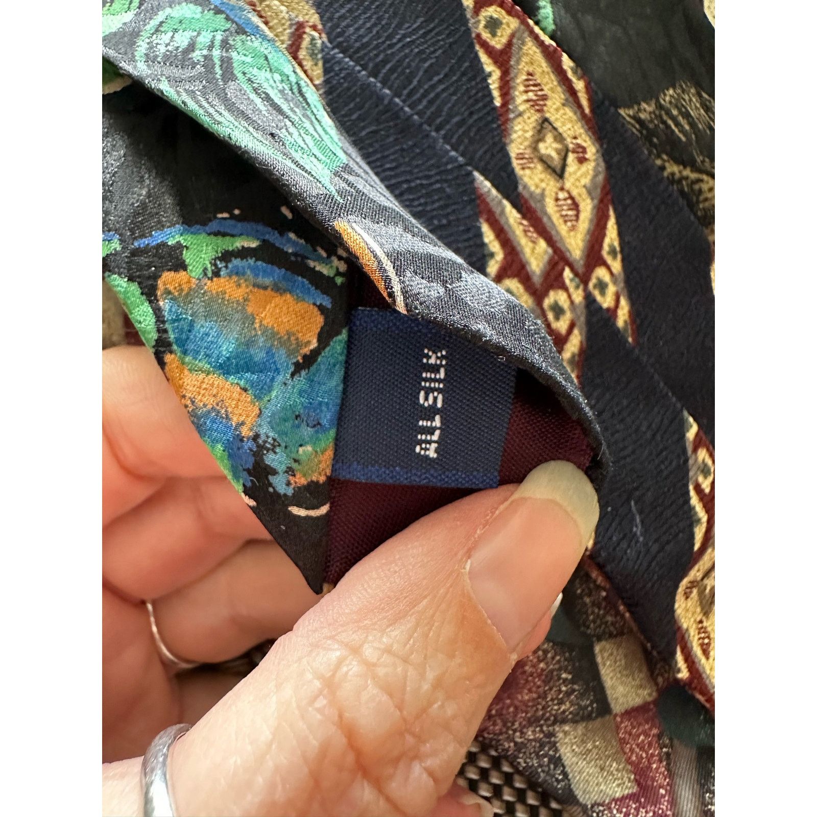 Vintage Vintage JT Beckett Tropical Print Black Silk Wide Necktie Size ONE SIZE - 2 Thumbnail