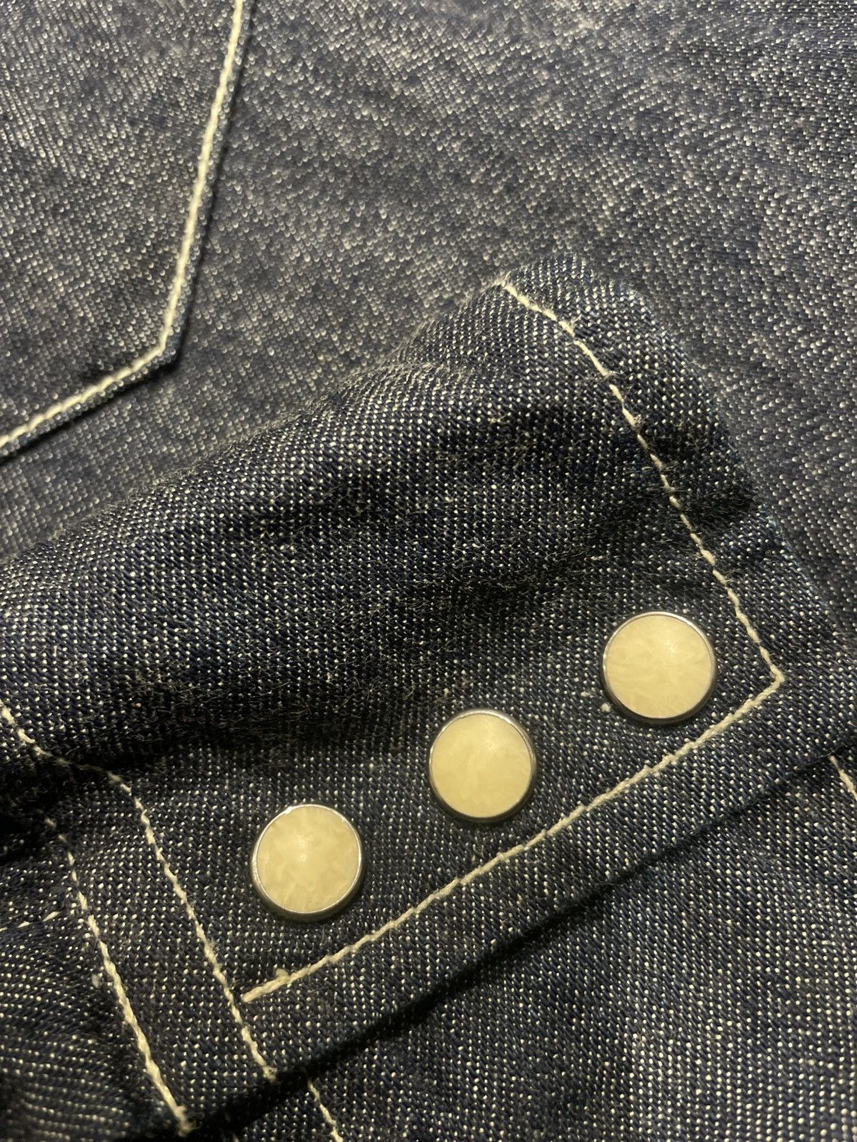 Uniqlo VINTAGE UNIQLO DENIM WITH MARBLE BUTTON Size US L / EU 52-54 / 3 - 7 Thumbnail