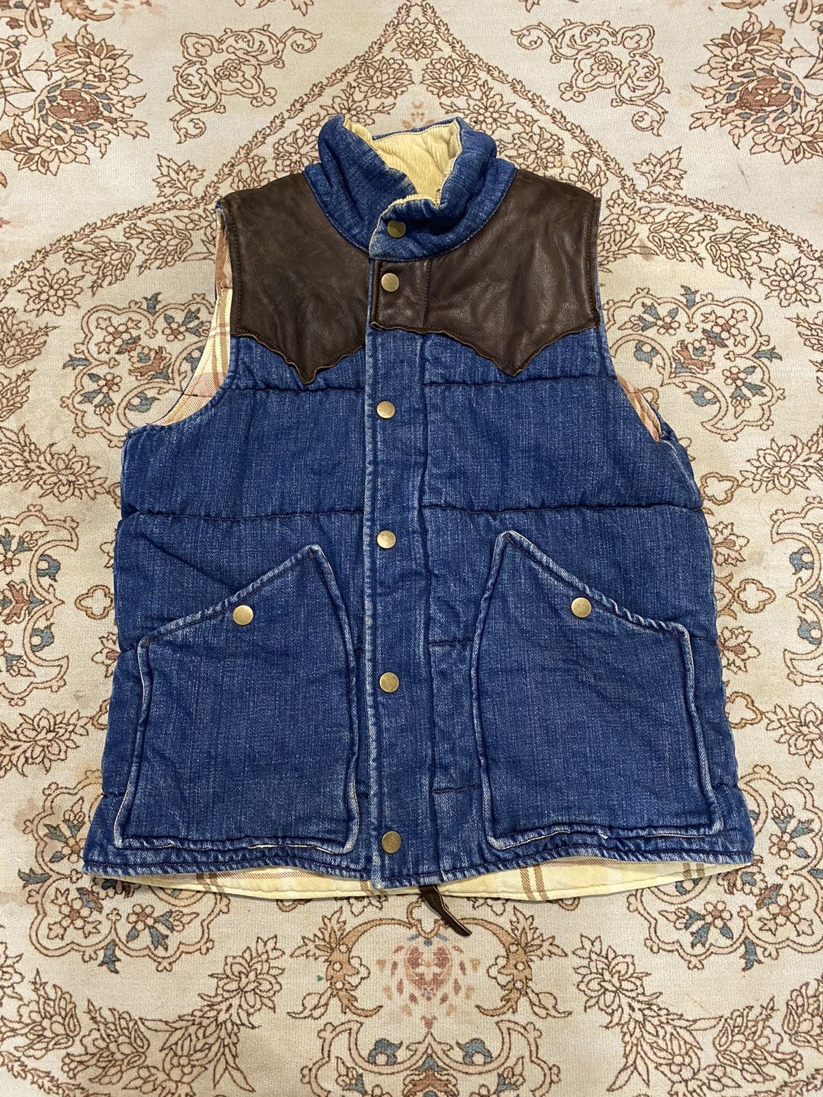 Vintage Japan Old outlets Betty's Reversible Vest Jacket Sz Medium