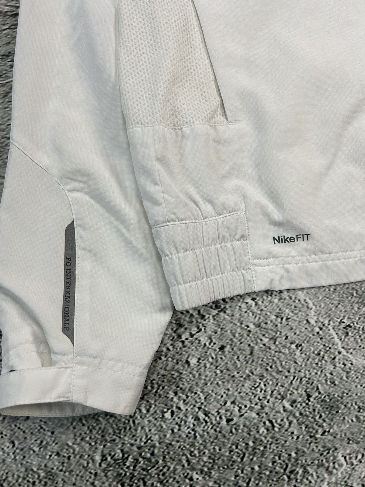 Nike Inter Milan Nike track jacket white blue nylon jacket Size US L / EU 52-54 / 3 - 2 Thumbnail
