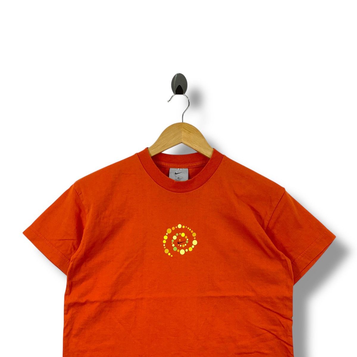 Nike Vintage 00's NIKE Spiral Logo Women Tops Tee Shirt Size M / US 6-8 / IT 42-44 - 2 Thumbnail