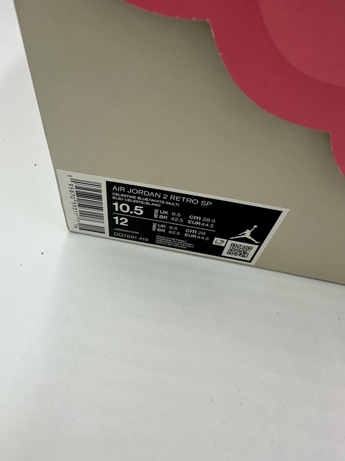 Jordan Brand Air Jordan 2 Retro J Balvin Size US 10.5 / EU 43-44 - 14 Thumbnail