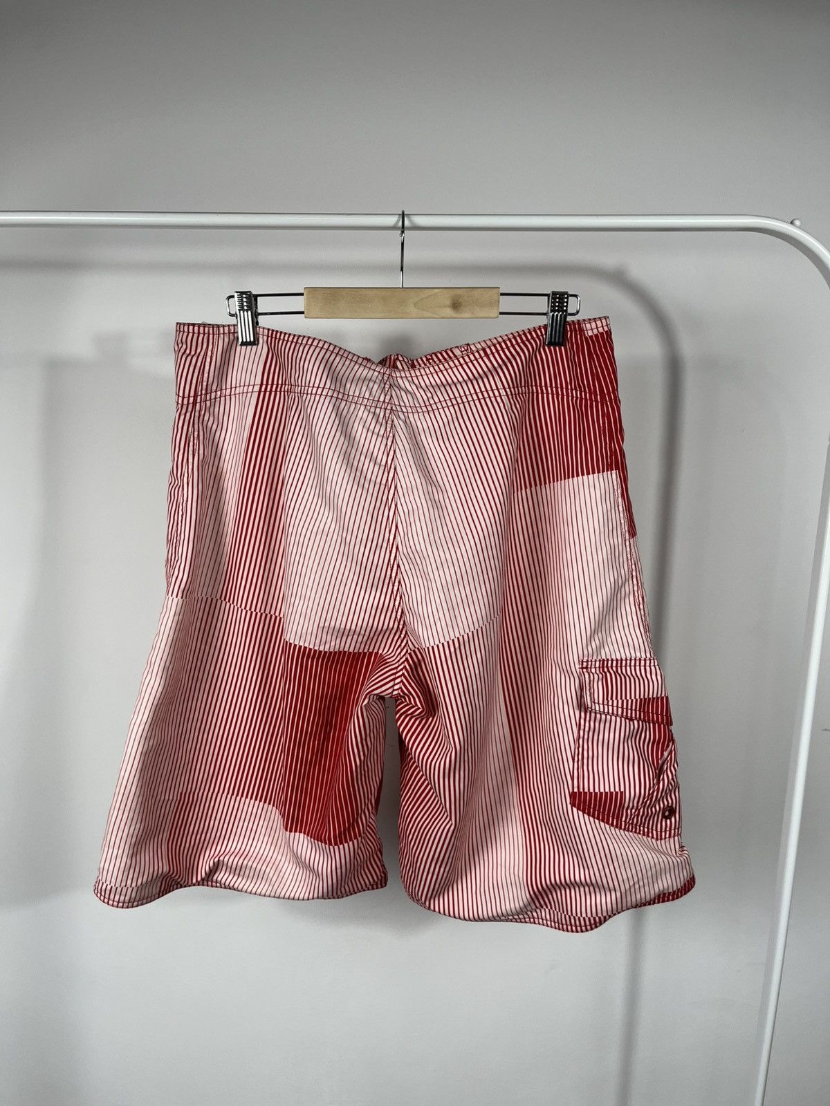O'Neill O’Neill Red White Striped Board Shorts Size 32 Size US 32 / EU 48 - 11 Thumbnail