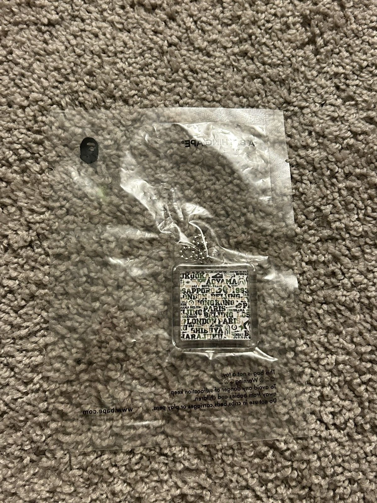 Bape A Bathing Ape Bape Cities Key Chain Size ONE SIZE - 7 Thumbnail