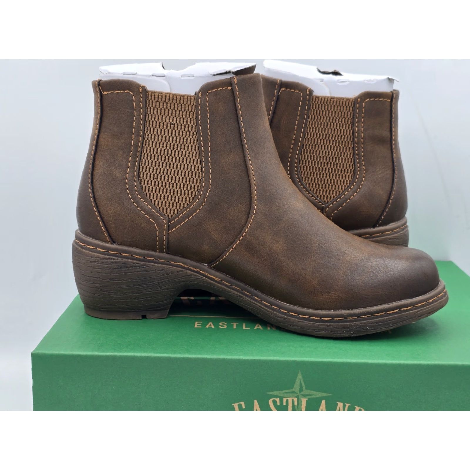 Eastland Eastland Women’s Heidi Bomber Bootie - Brown Leather Boot 2386-17M Sz 6 M, Shoes, Boots, Casual Women’s Size US 6 / IT 36 - 6 Thumbnail