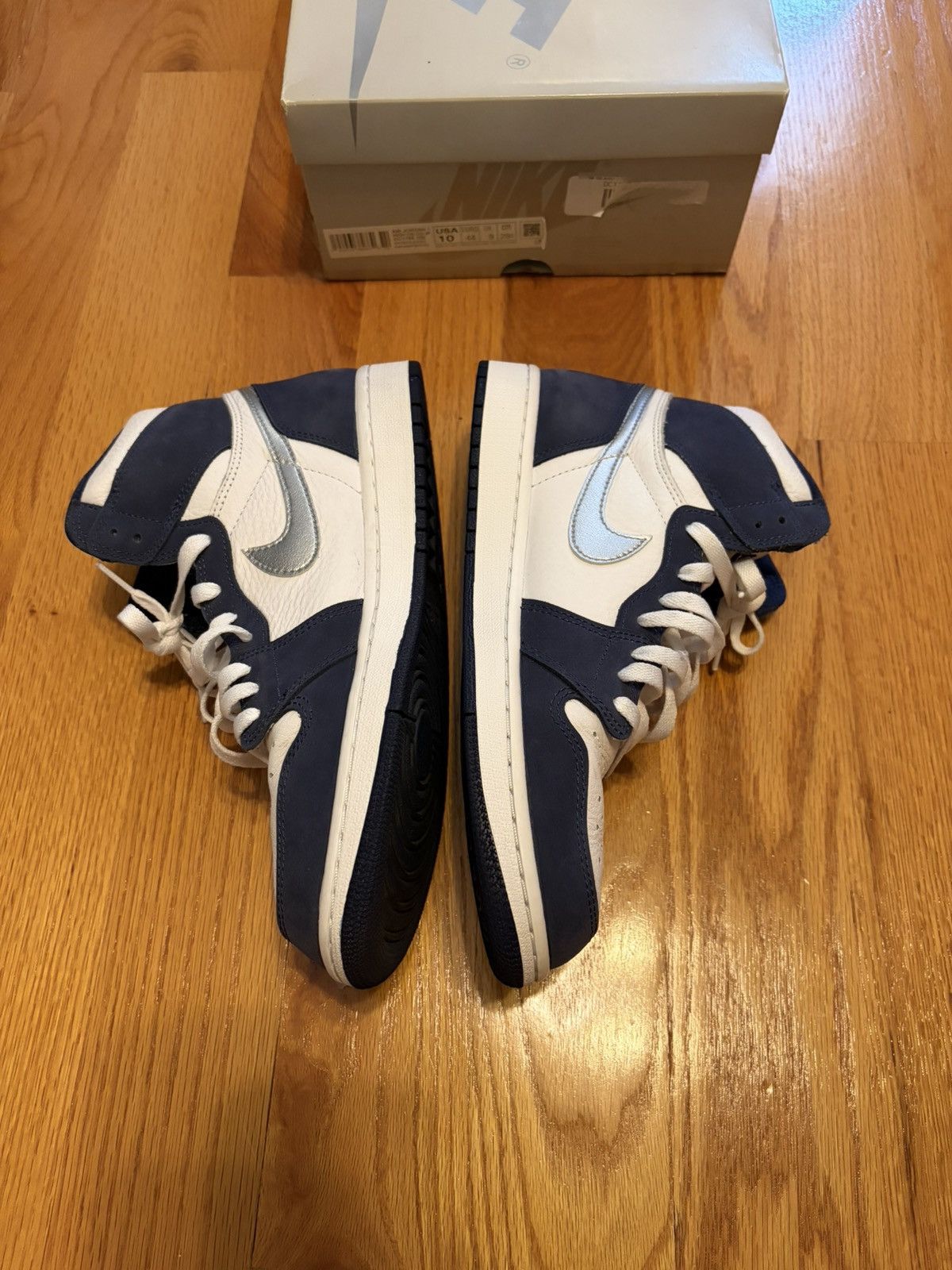 Jordan Brand Jordan 1 Retro High CO.JP Midnight Navy (2020) Size 10 US Size US 10 / EU 43 - 2 Thumbnail