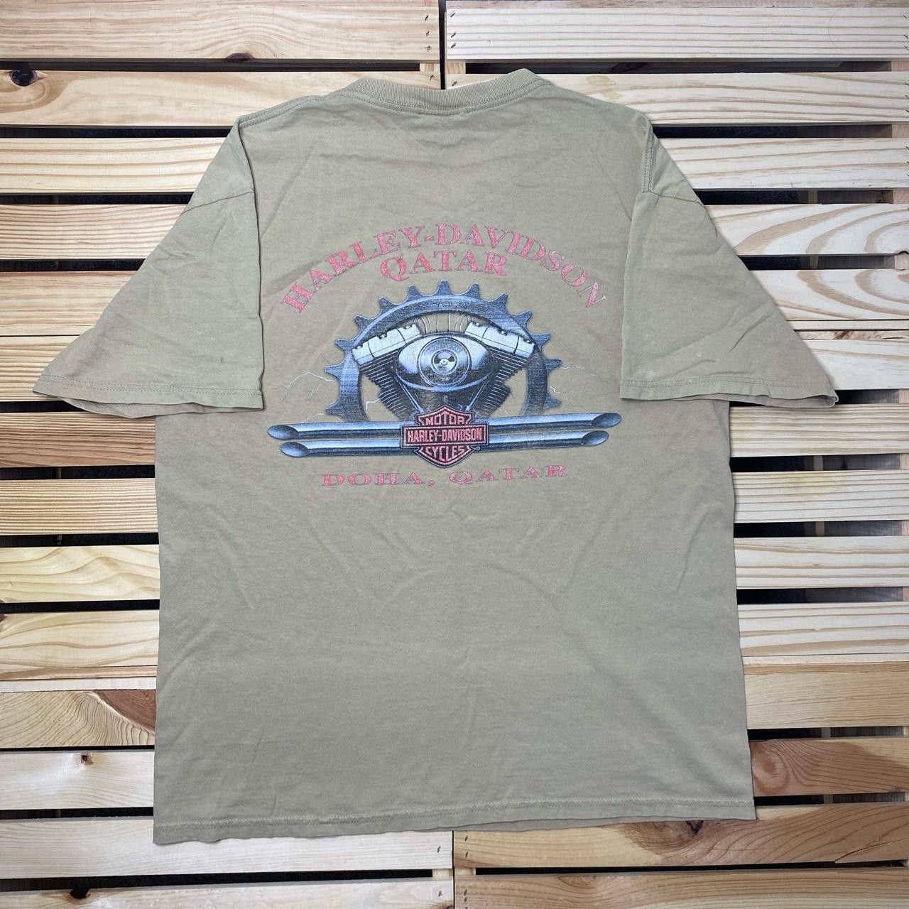 Harley Davidson Vintage Harley Davidson Doha, Qatar Tan Biker Tee Size Large Size US L / EU 52-54 / 3 - 2 Thumbnail