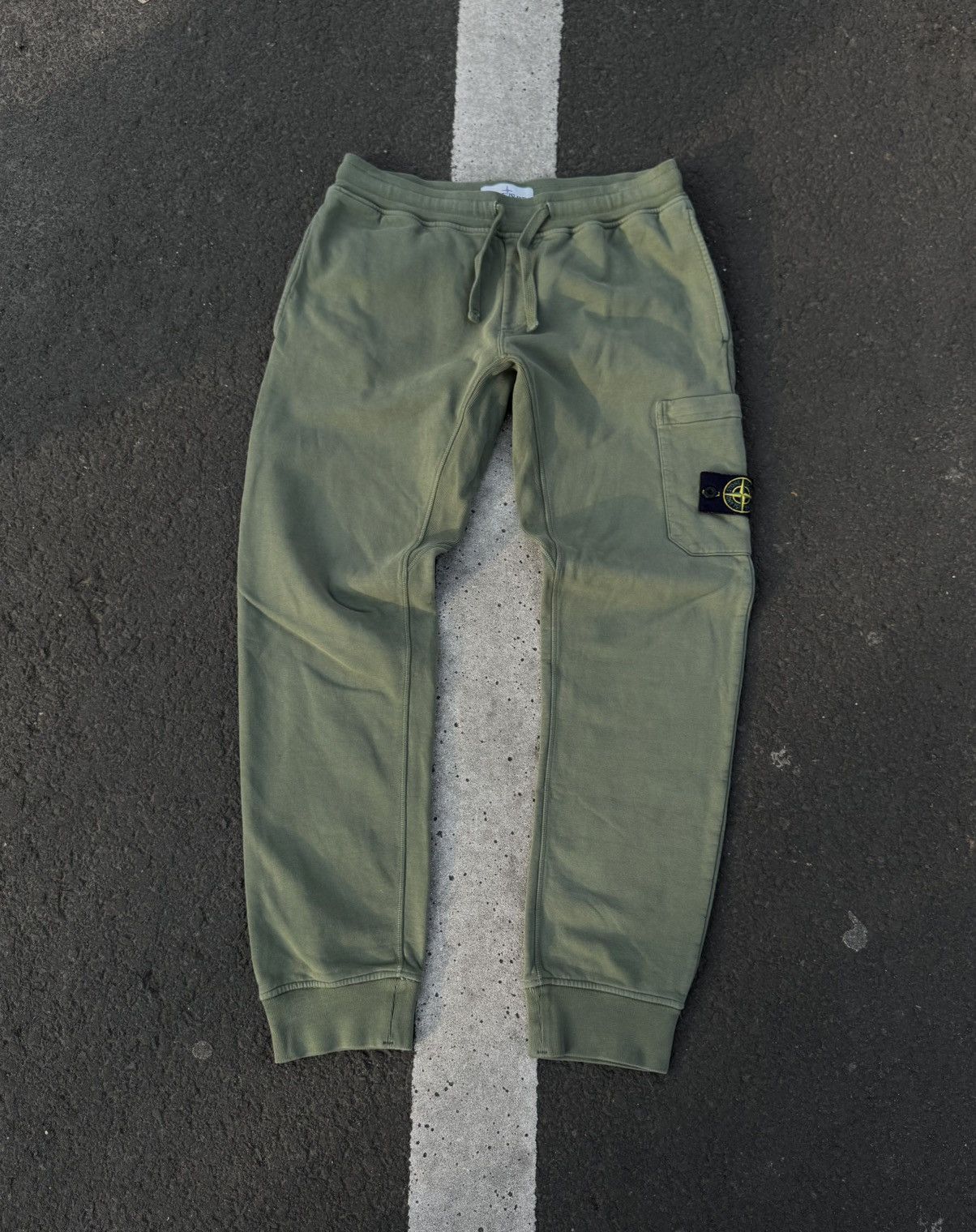 Stone Island legit sweatpants stone island Size US 32 / EU 48 - 1 Thumbnail