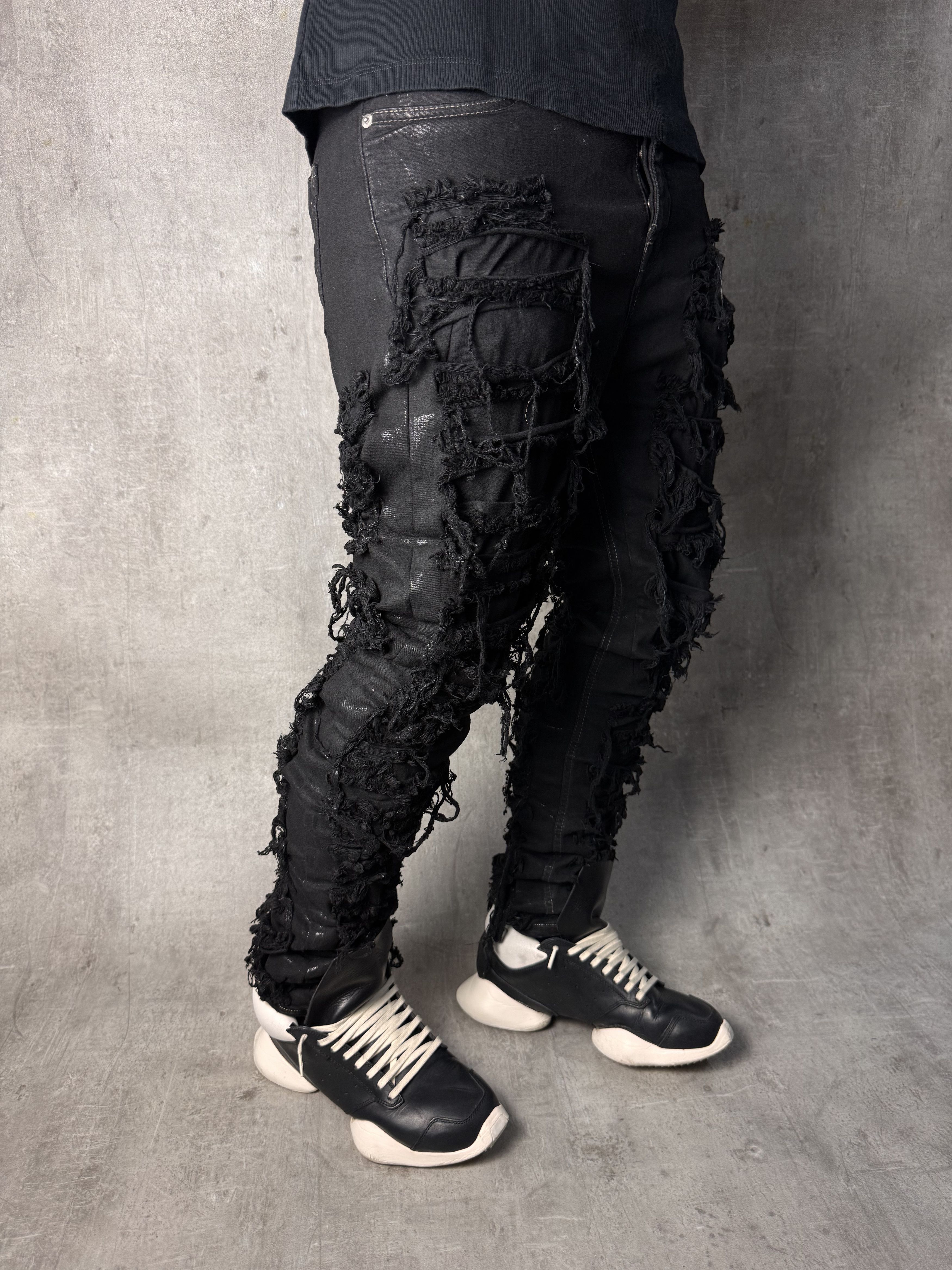 Rick Owens RICK OWENS DRKSHDW Slashed Detroit Cut Jeans in Black Size US 32 / EU 48 - 4 Thumbnail