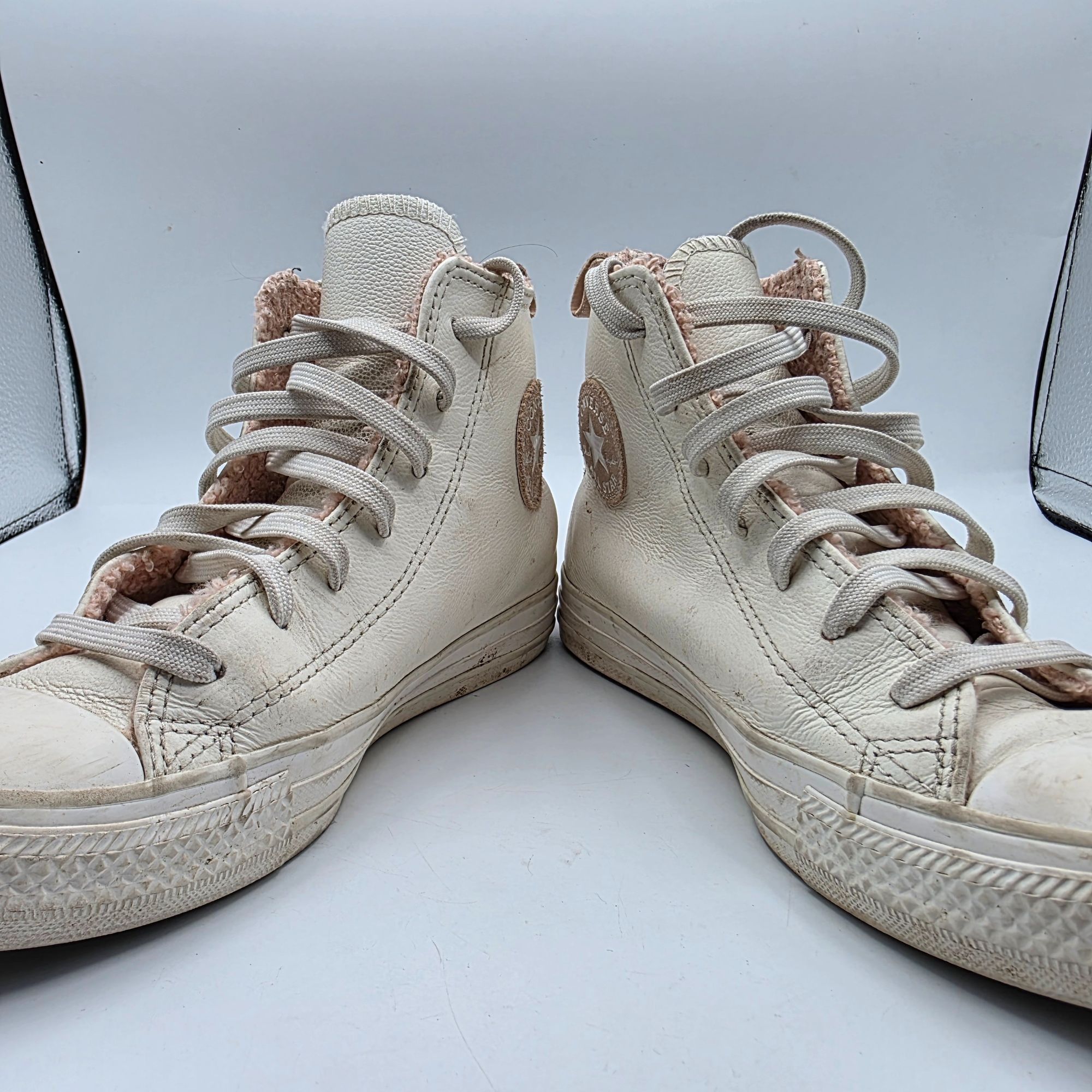 Converse Chuck Taylor All Star Womens Size 6 White Shoes Per