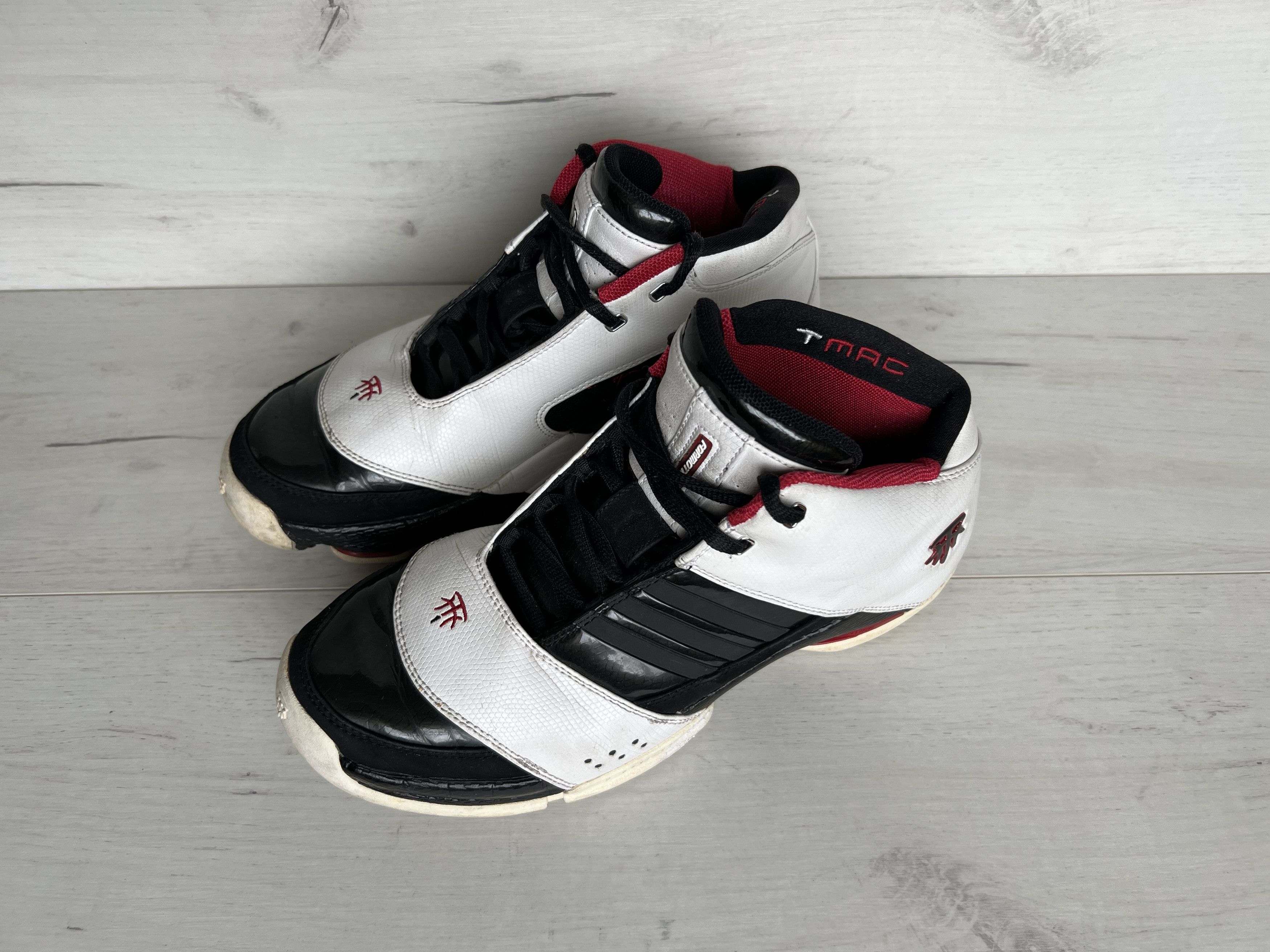 Adidas ADIDAS 2007 TMAC 6 Tracy McGrady 466152 BLACK WHITE RED Size US 9.5 / EU 42-43 - 1 Thumbnail