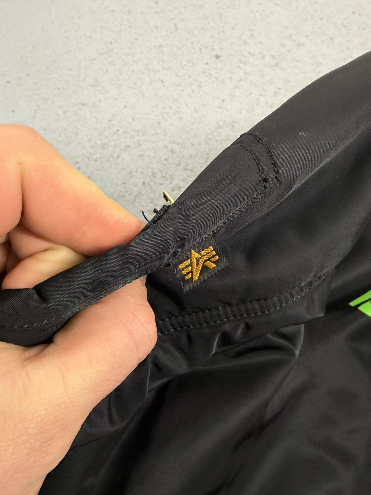 Alpha Industries × Vetements Vetements x Alpha Industries Reversible Bomber Jacket Size US XS / EU 42 / 0 - 24 Thumbnail