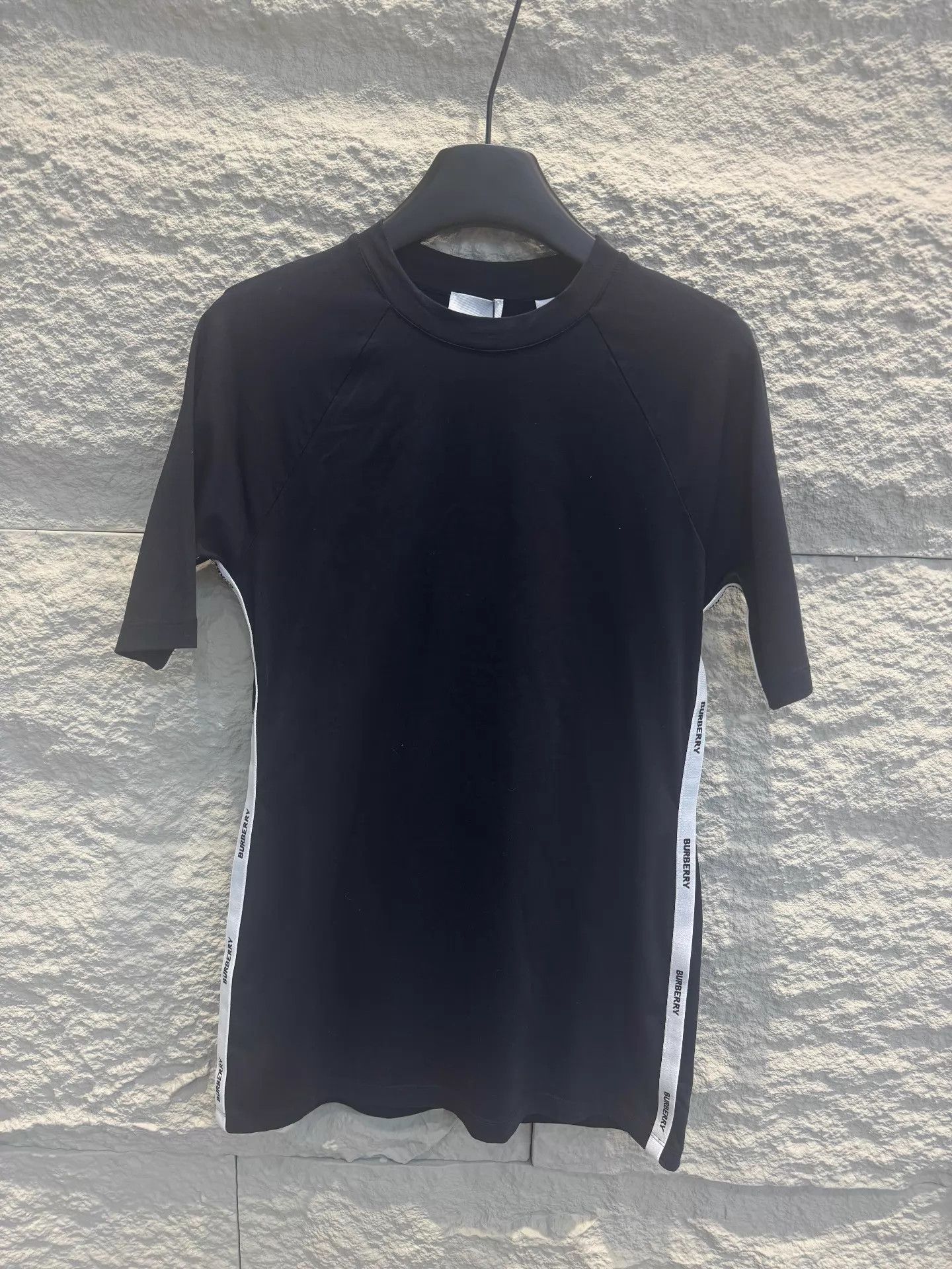 Burberry Burberry Fitted Black Short Sleeve Tee L Size US L / EU 52-54 / 3 - 1 Thumbnail