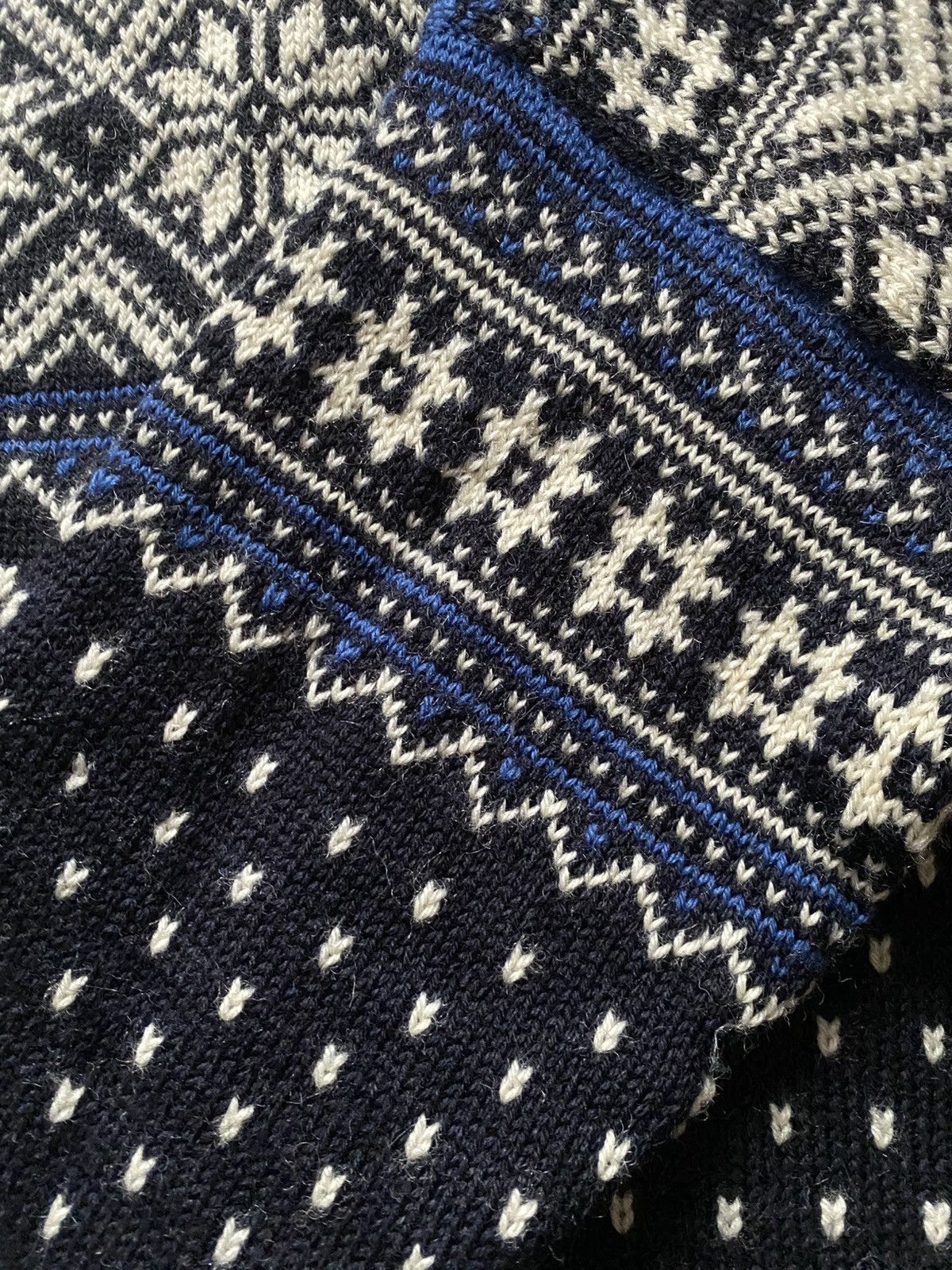 Dale Of Norway Vintage Dale Of Norway Sweater Men Size M Wool Icelandic Size US M / EU 48-50 / 2 - 19 Thumbnail