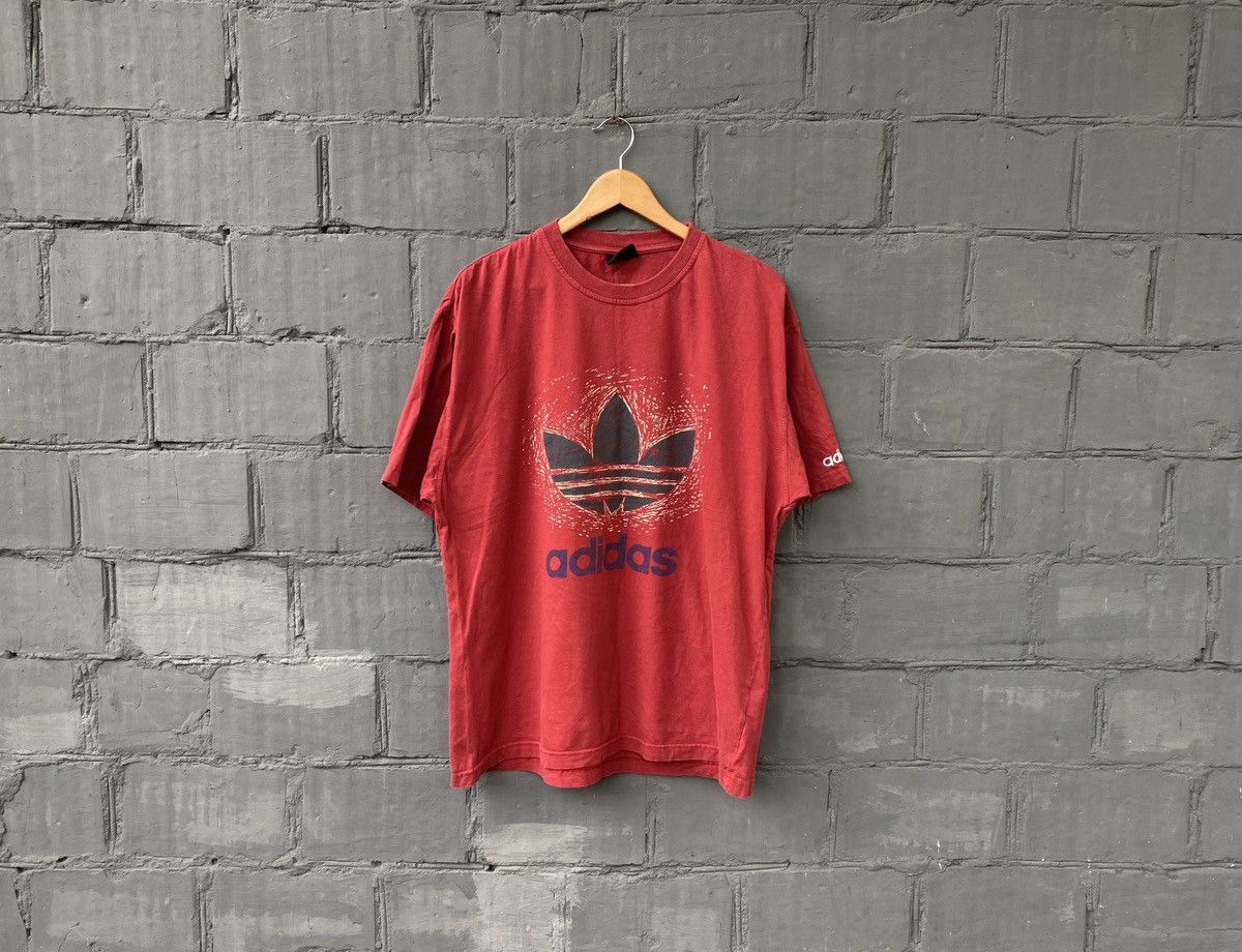 Adidas Adidas big logo vintage t-shirt Size US L / EU 52-54 / 3 - 1 Thumbnail