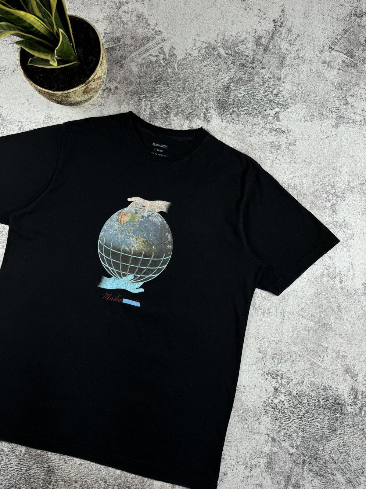 Maharishi Maharishi World Globe Logo Black Japanese Brand T Shirt Size US XXL / EU 58 / 5 - 4 Thumbnail