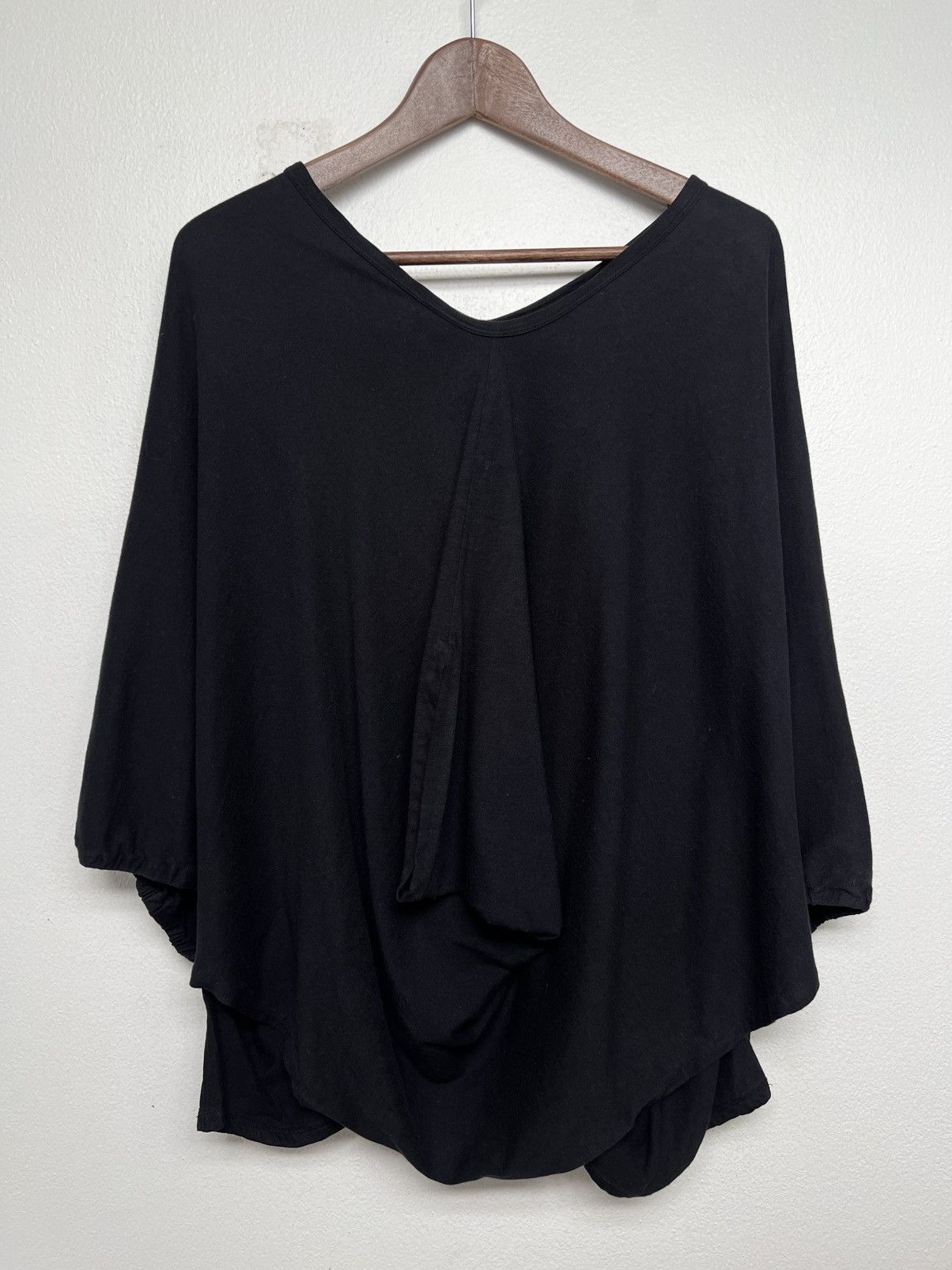 Comme des Garcons Comme des Garçons SS92 V-neck Oversized Tee Size US XXL / EU 58 / 5 - 1 Thumbnail