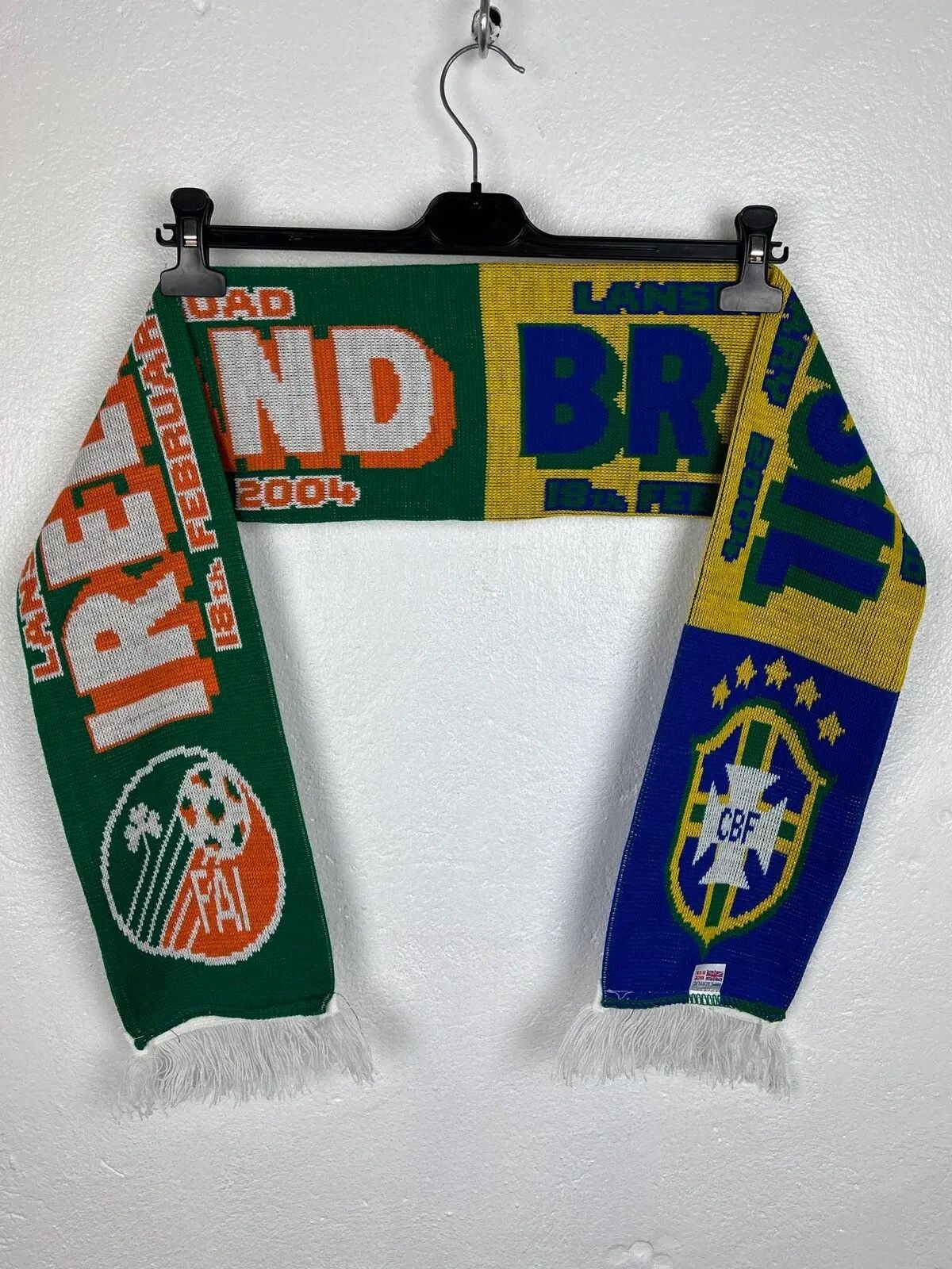 Vintage 00s FAI Ireland vs CBF Brasil 2004 Football Soccer Scarf Size ONE SIZE - 1 Thumbnail