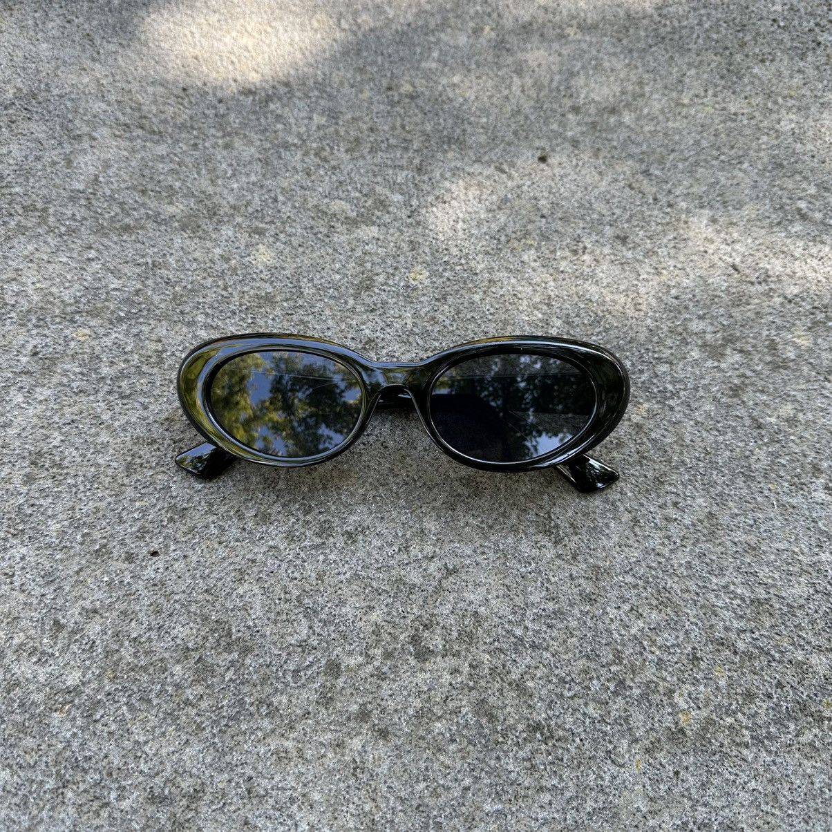 Other SUNGLASSES BRAND NEW CLASSIC RETRO VINTAGE KD22037-01 Size ONE SIZE - 1 Thumbnail