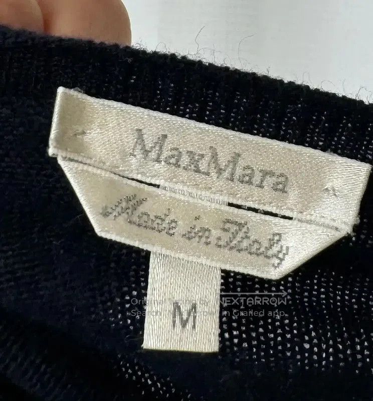 Max Mara MaxMara Women's V-Neck Wool Sweater in Dark Blue . Size XXS / US 00 / IT 34 - 4 Thumbnail