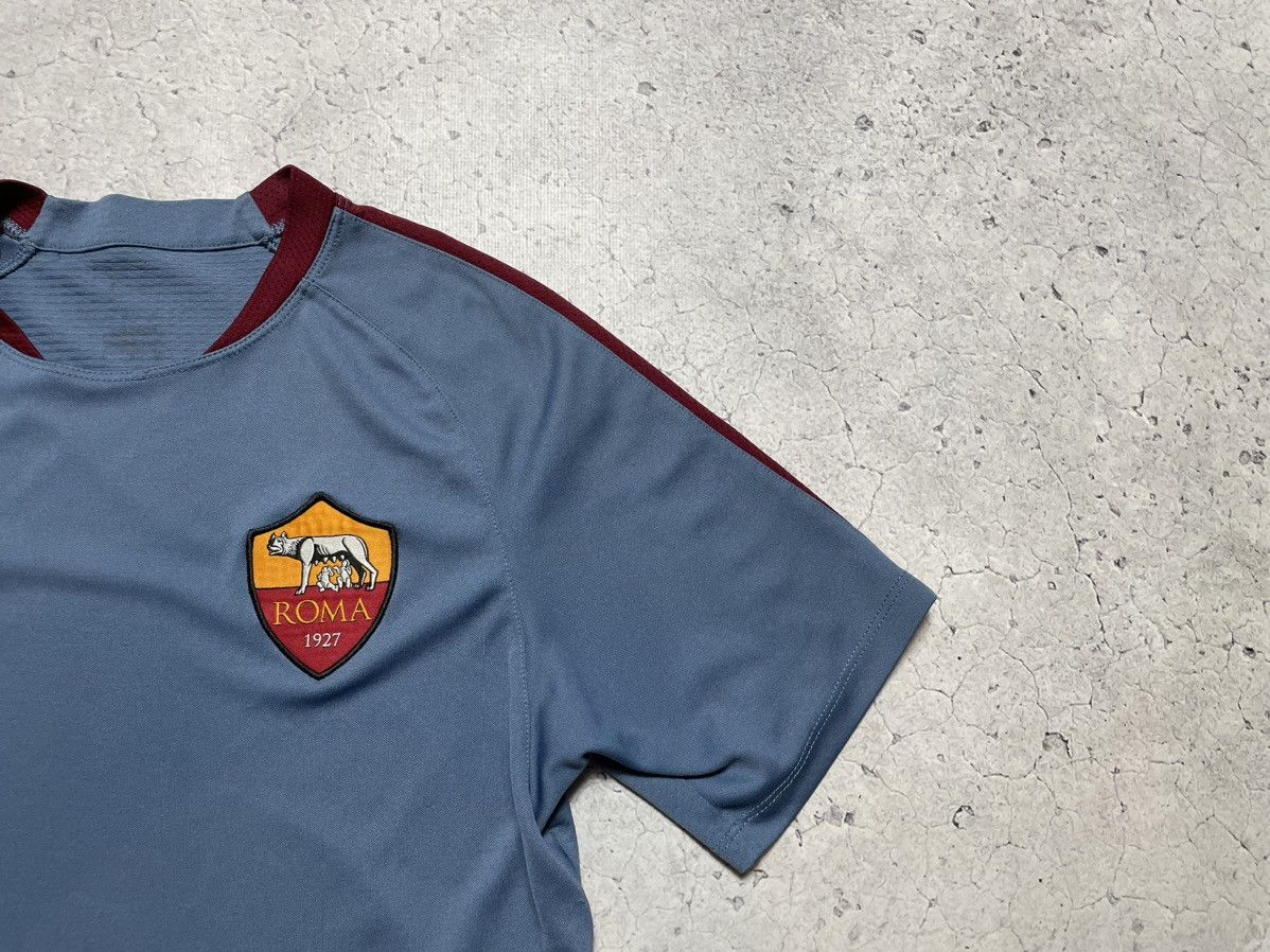 Nike × Vintage Vintage Nike Roma Football Training T-Shirt Size US S / EU 44-46 / 1 - 5 Thumbnail