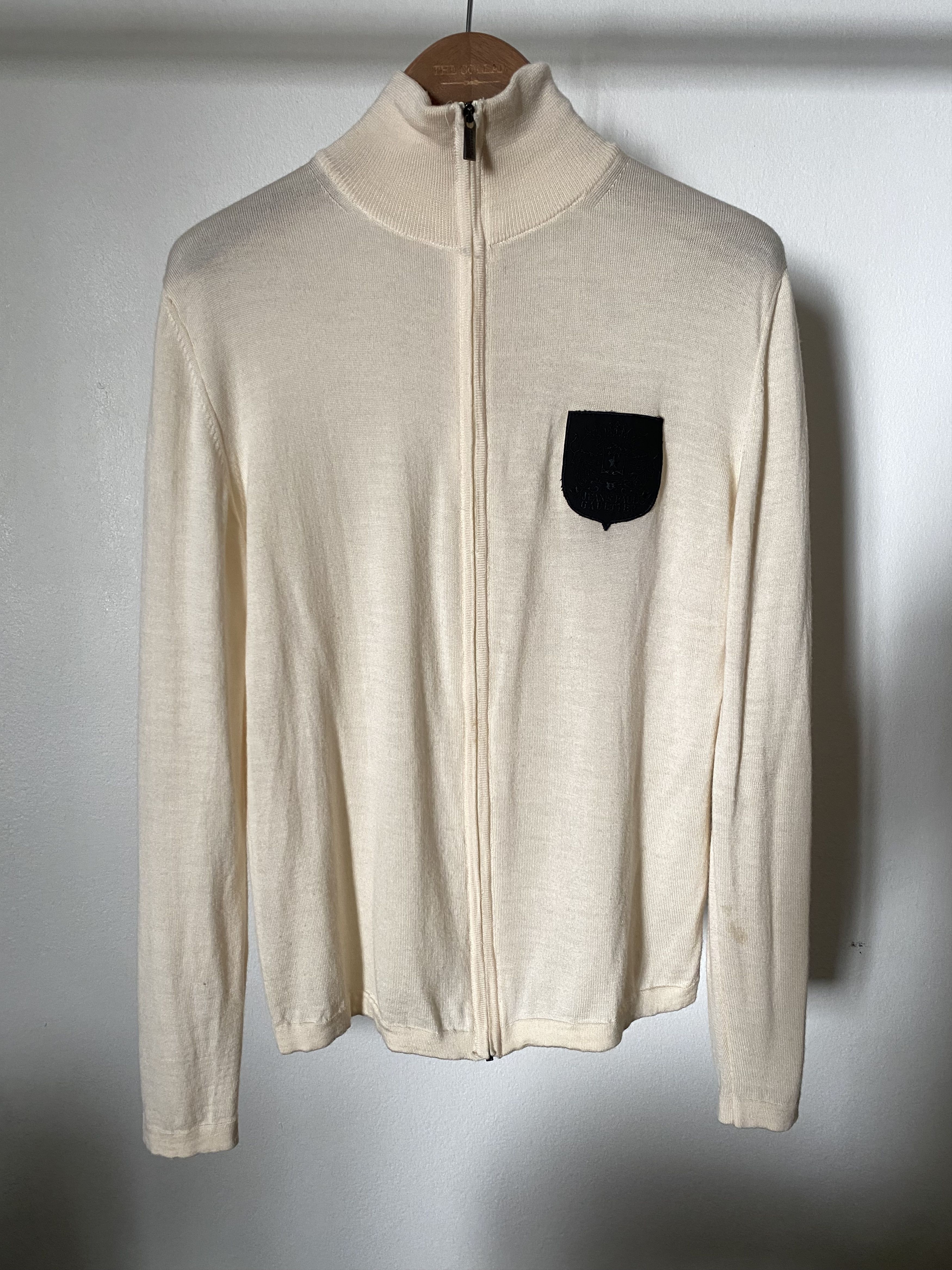 Zip up Sweater