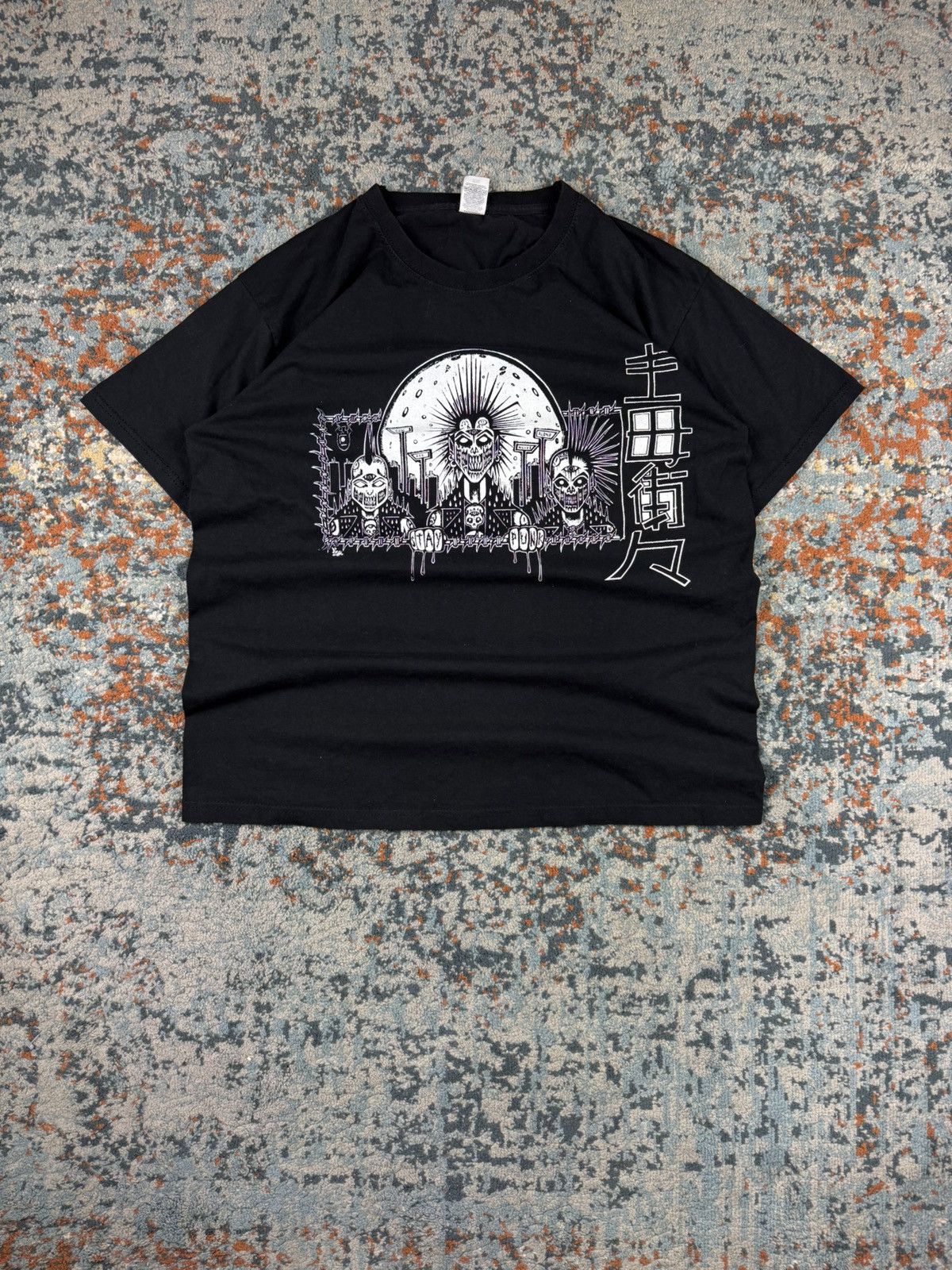 Band Tees × Vintage Vintage Y2K Grimmed out graphic band tee Size US L / EU 52-54 / 3 - 1 Thumbnail