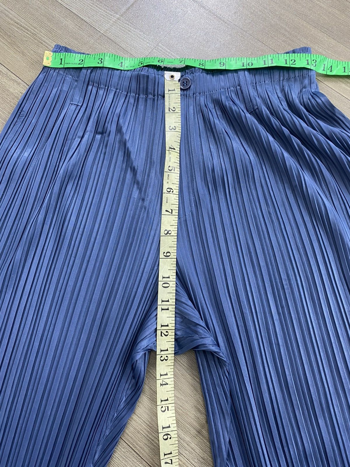 Pleats Please Issey Miyake Vintage Pleats Please Issey Miyake Wide Leg Pants Blue Size US 28 / EU 44 - 17 Thumbnail