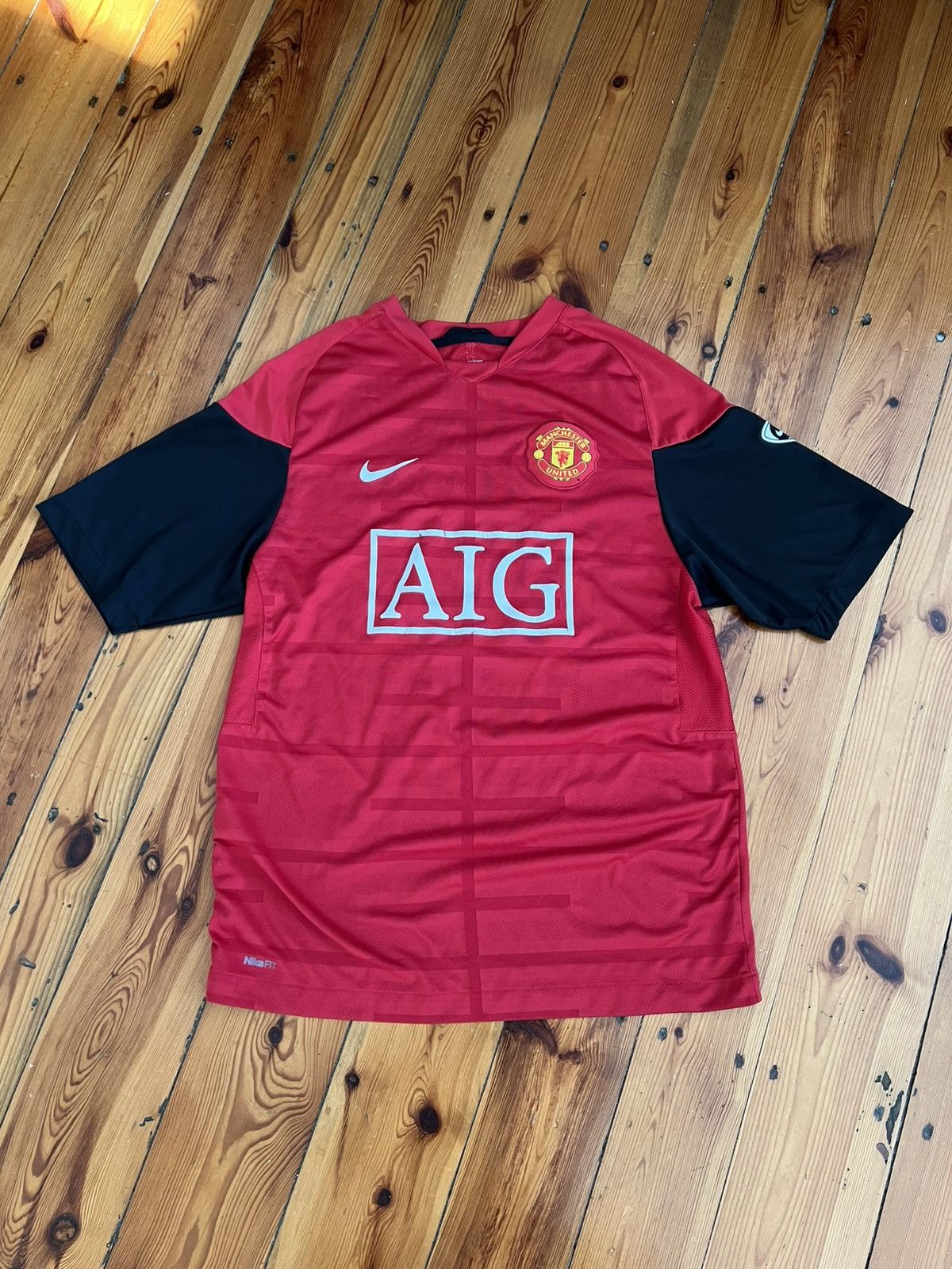Nike Manchester United AIG Soccer Football Jersey Nike Large Size US M / EU 48-50 / 2 - 1 Thumbnail