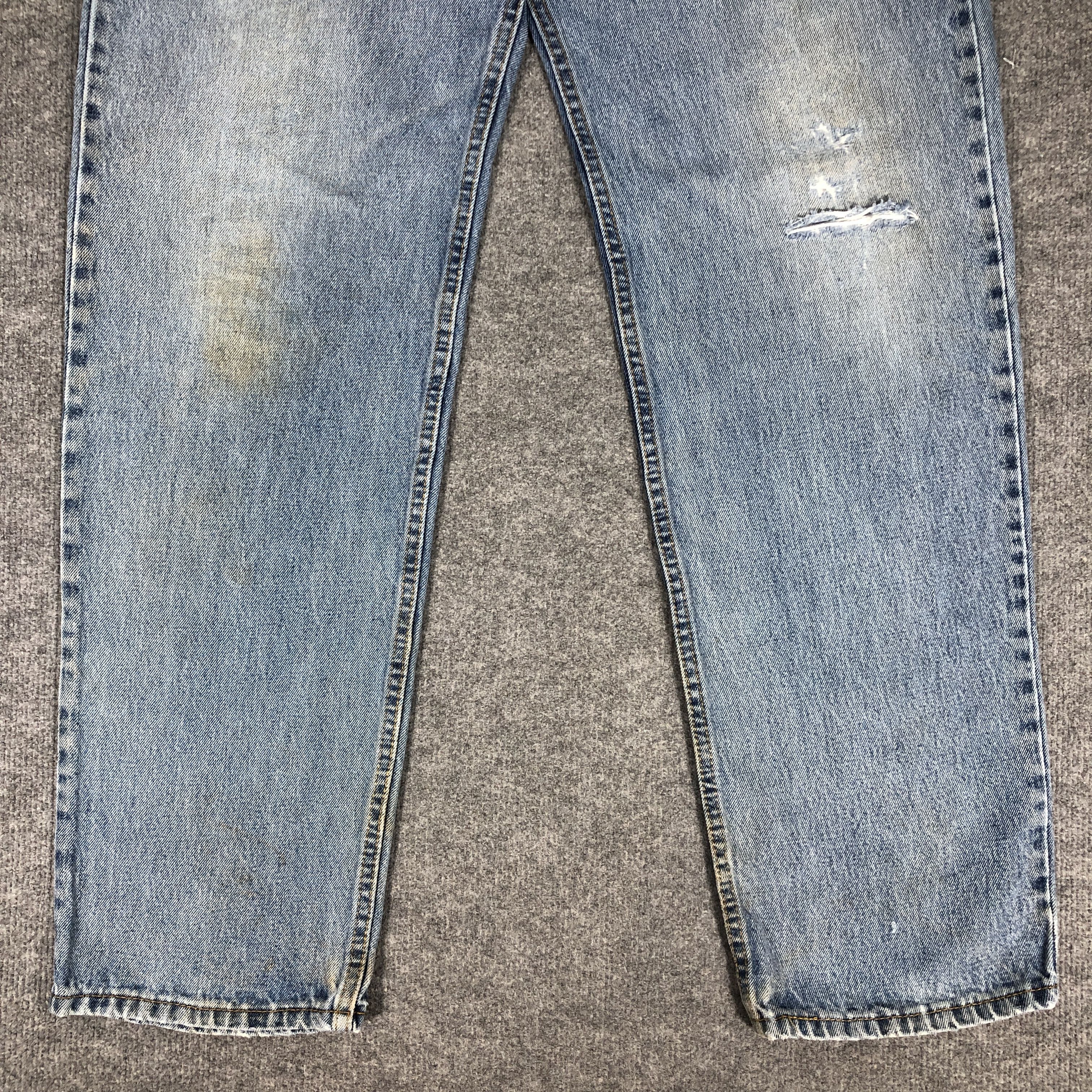 Levi's × Vintage Vintage Levis 550 Light Blue Wash Jeans L966 Size US 33 - 3 Thumbnail