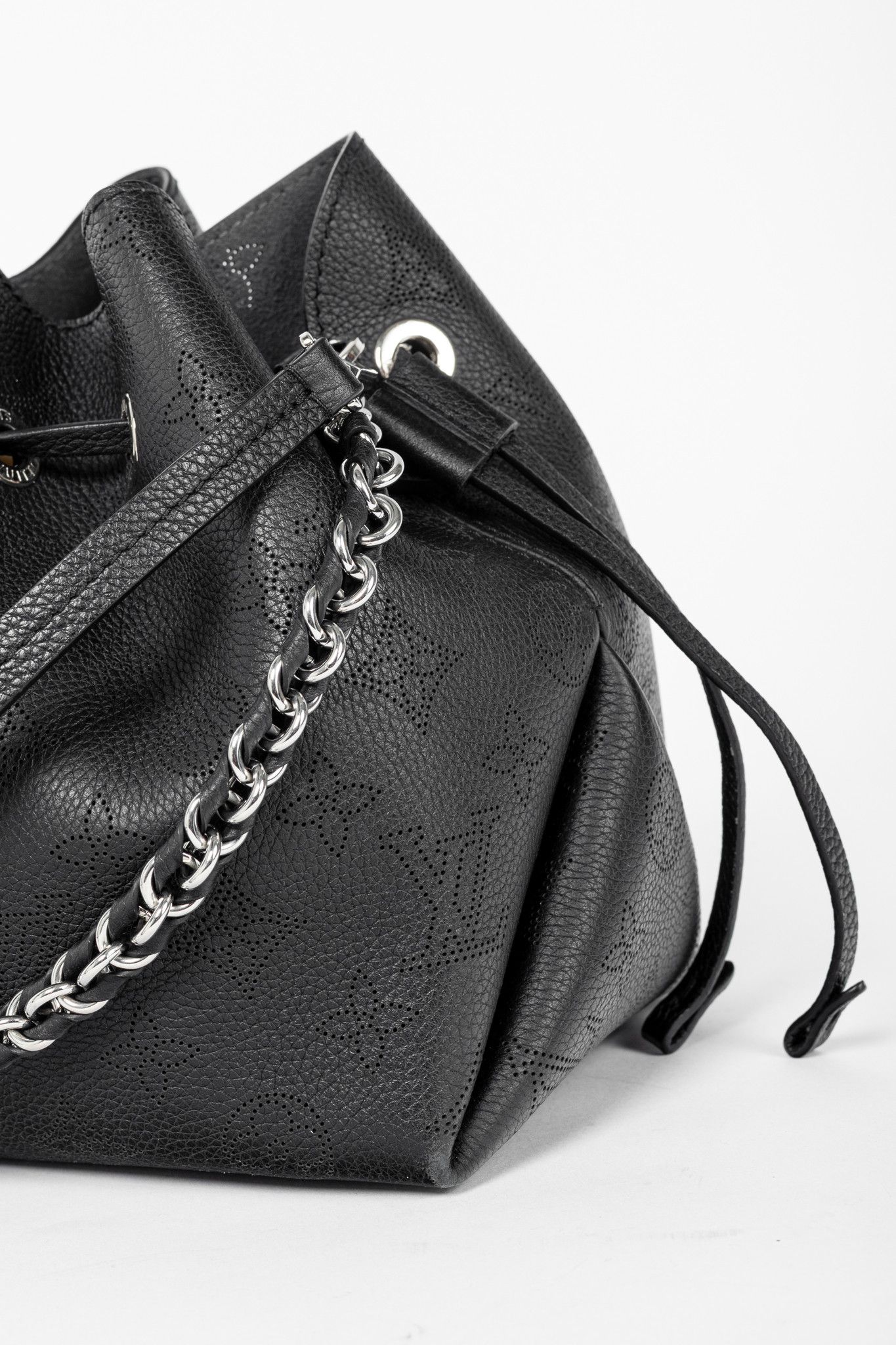 Louis Vuitton Louis Vuitton Bella Black Mahina Leather Bucket Bag Size ONE SIZE - 7 Thumbnail